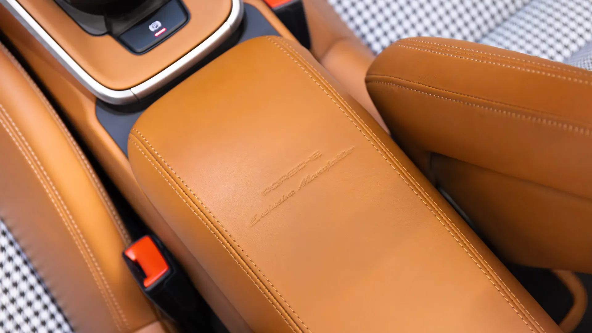 Porsche 911 — photo 36