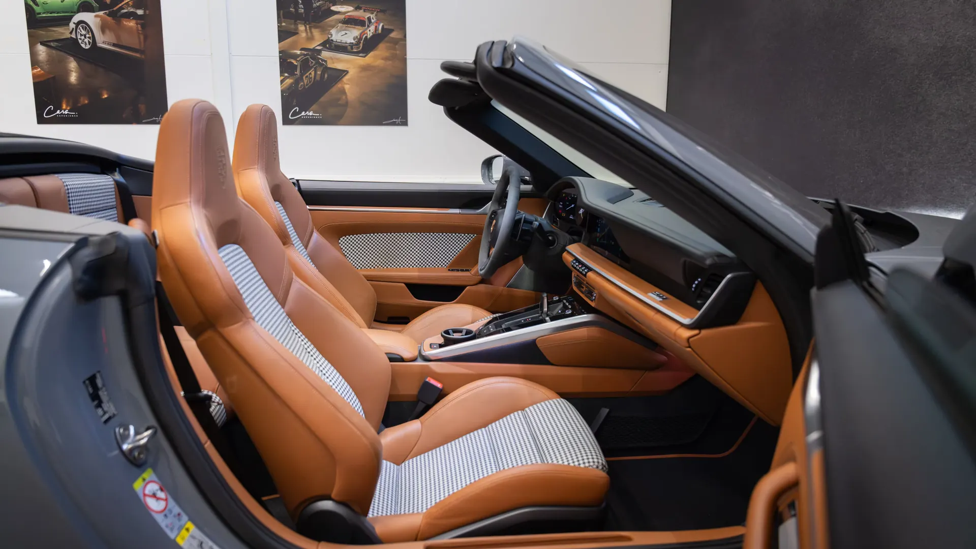 Porsche 911 — photo 22