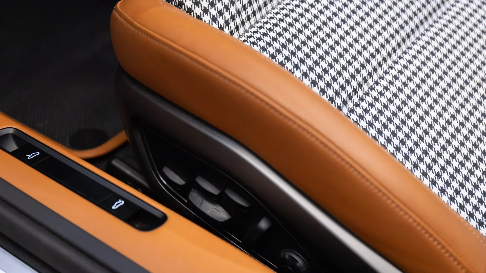 Porsche 911 — photo 42
