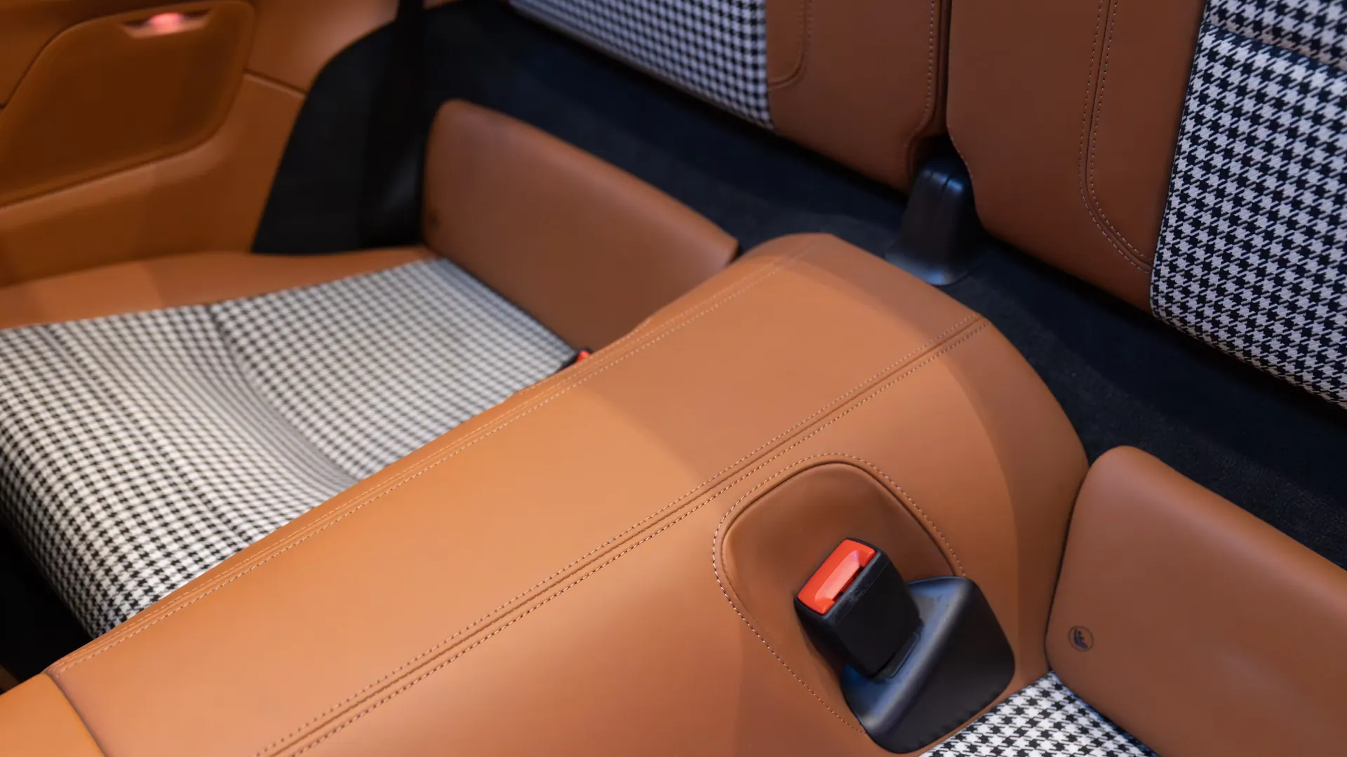 Porsche 911 — photo 41
