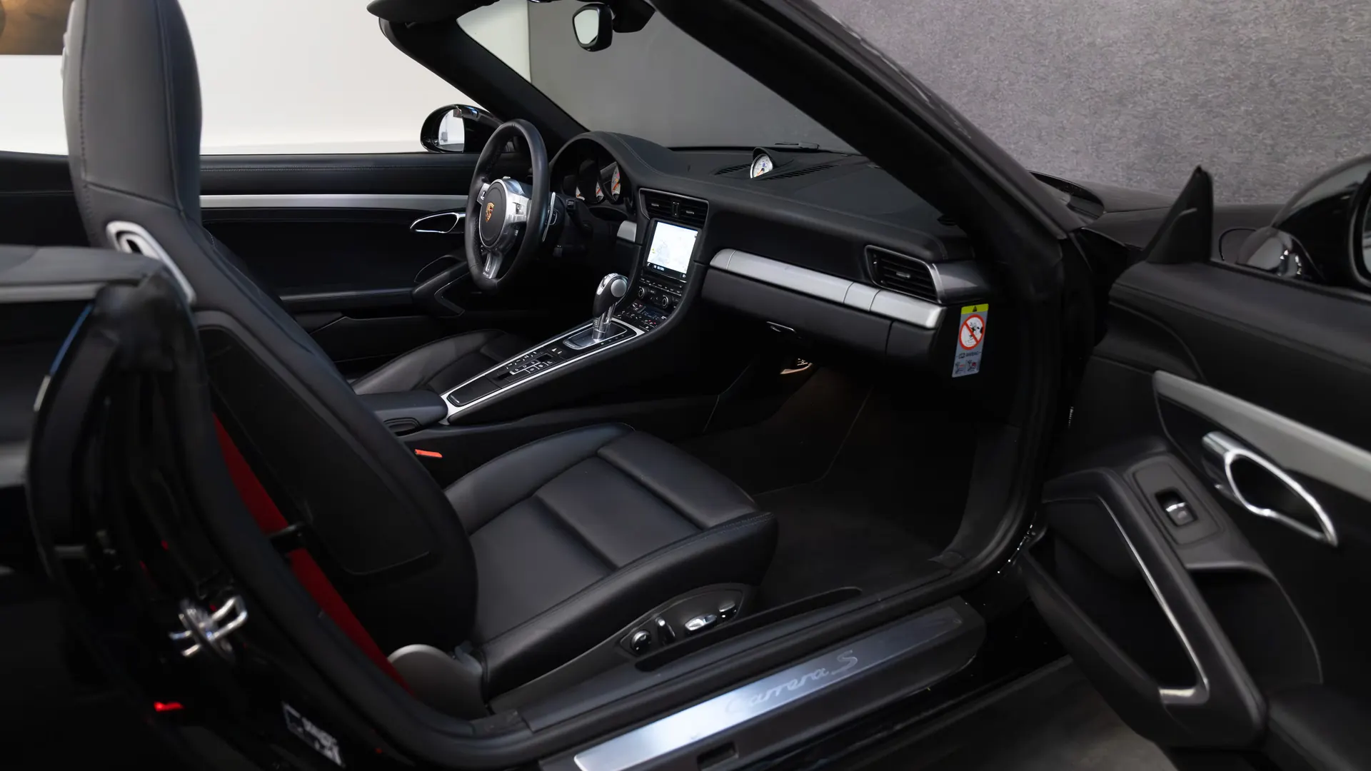 Porsche 911 — photo 35