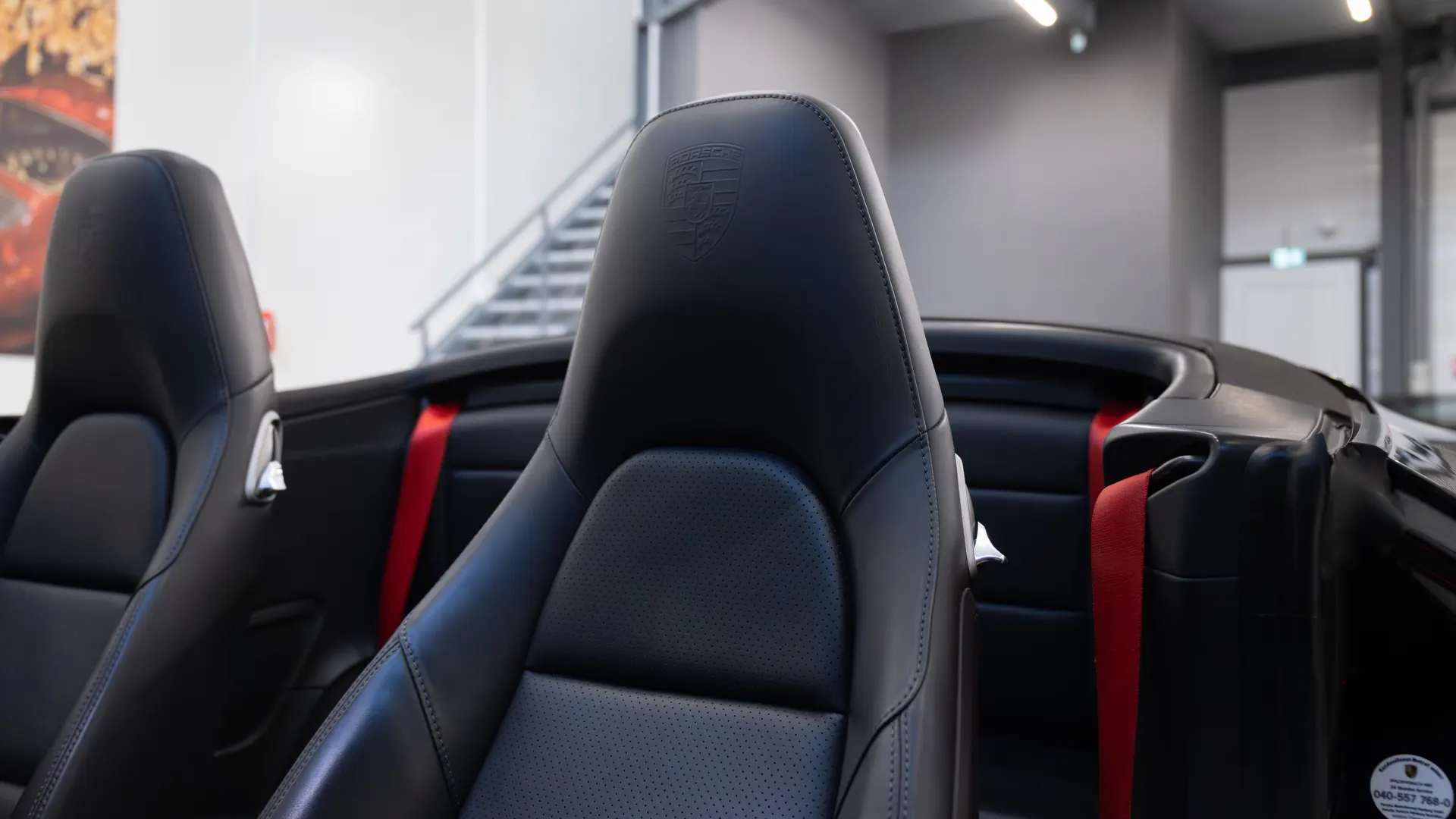 Porsche 911 — photo 19