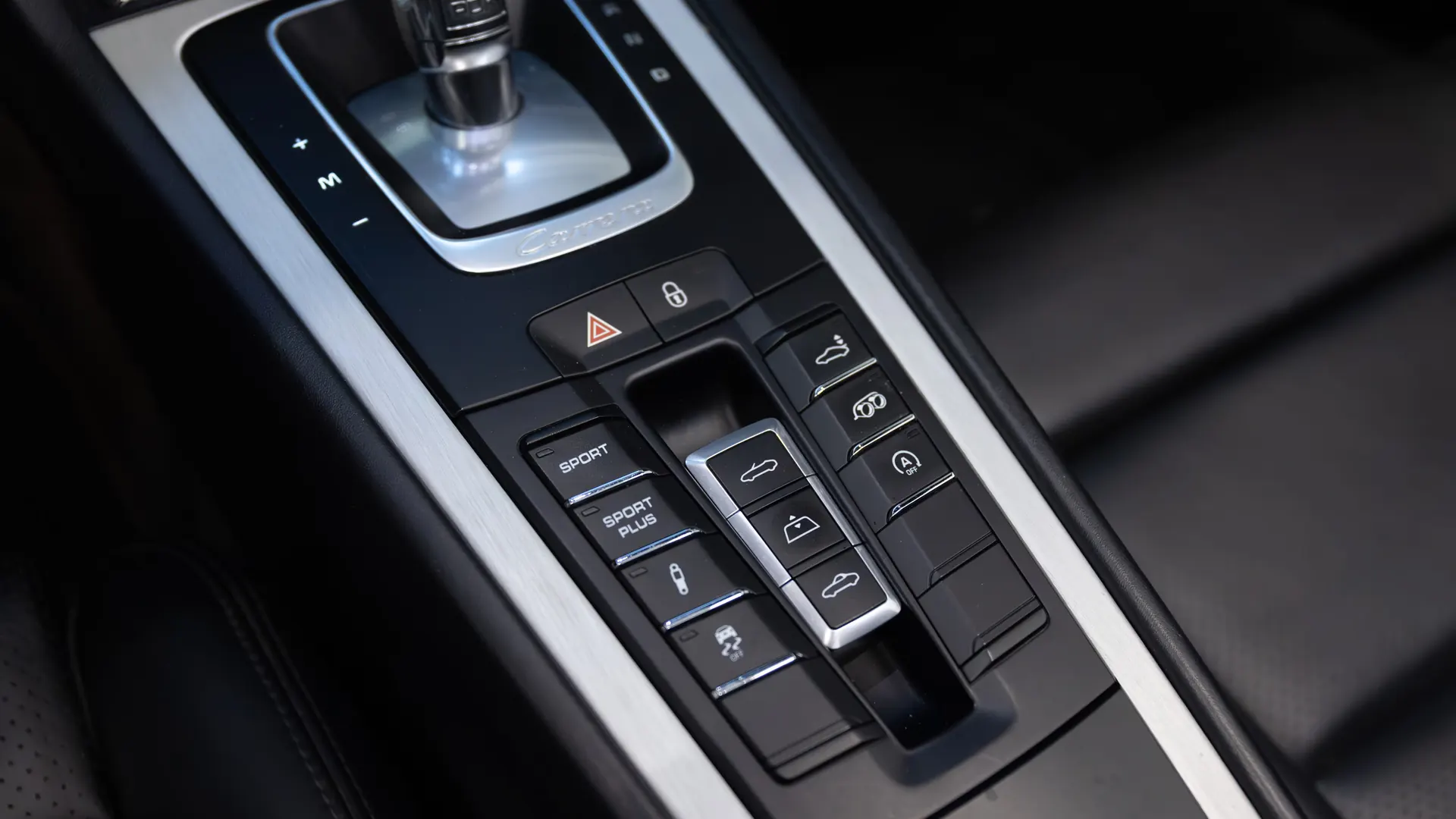 Porsche 911 — photo 28