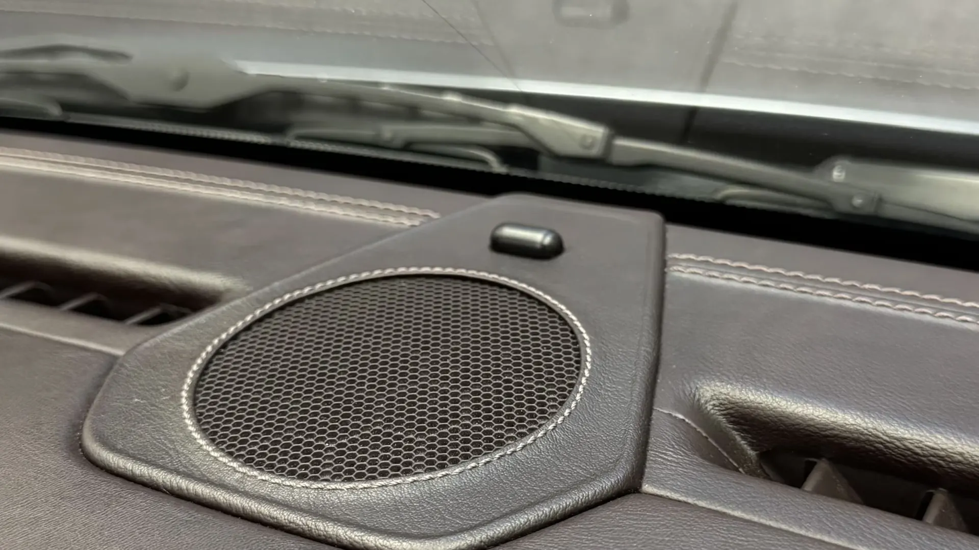 Porsche 911 — photo 20