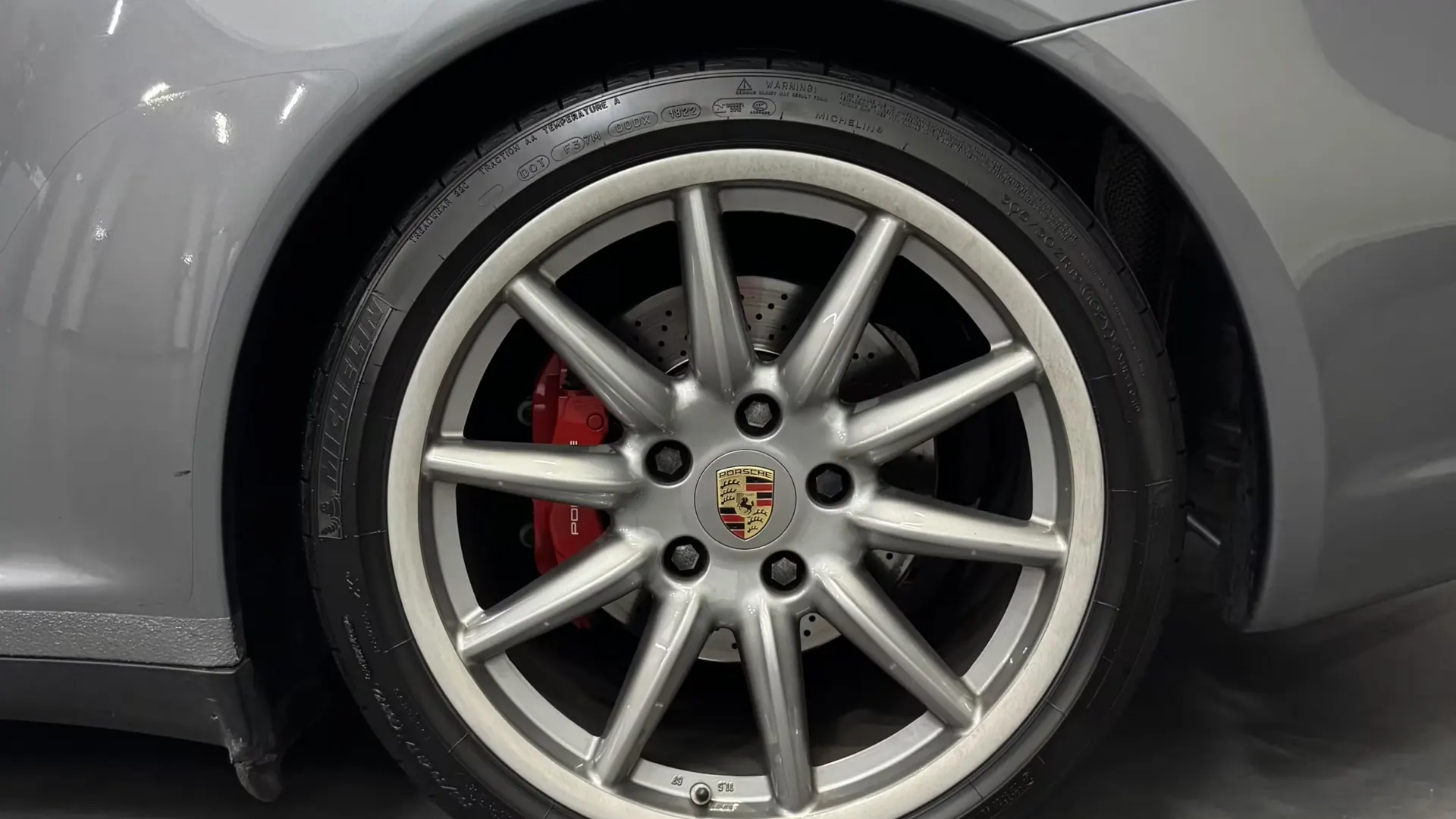Porsche 911 — photo 7