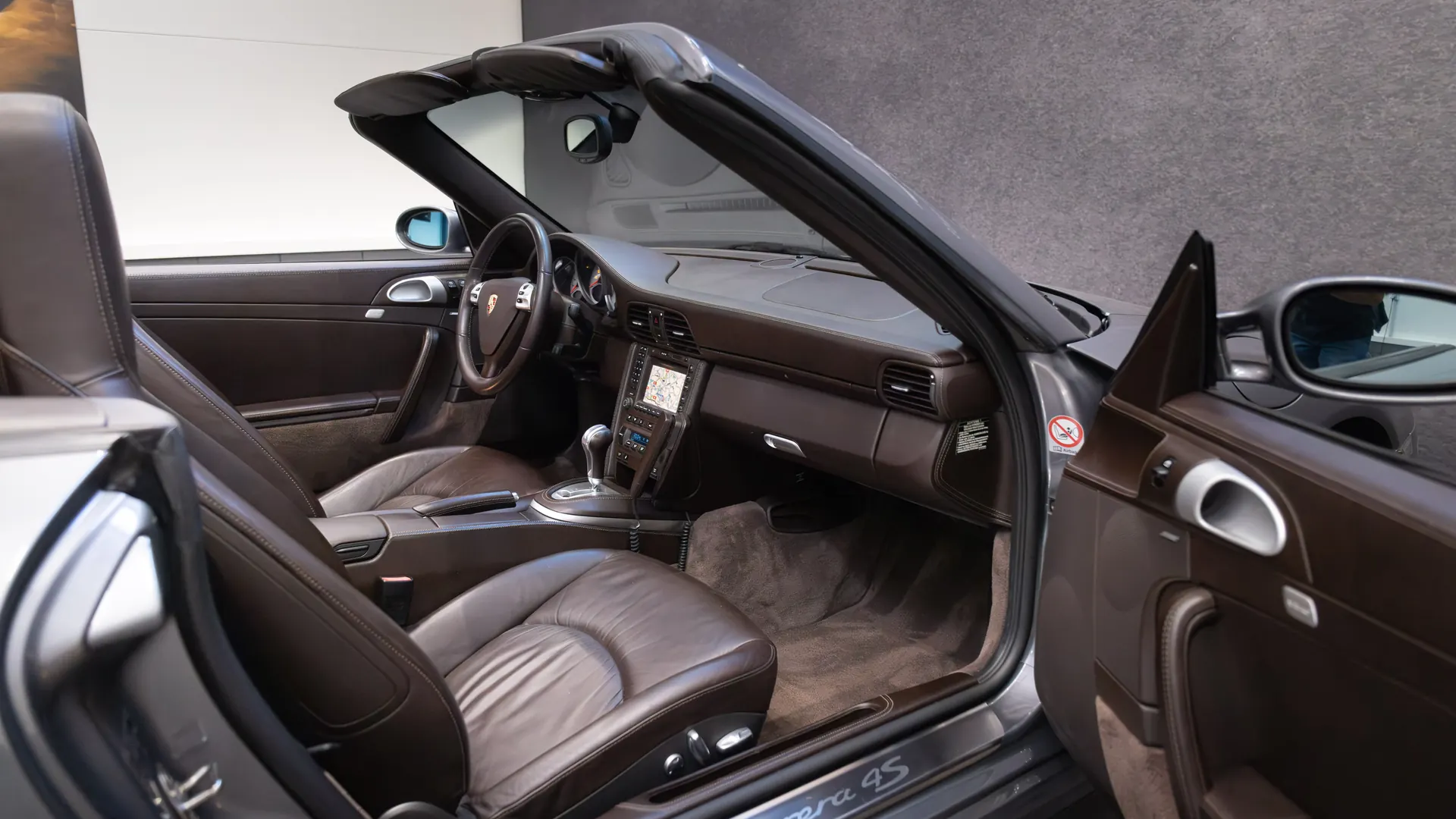 Porsche 911 — photo 35