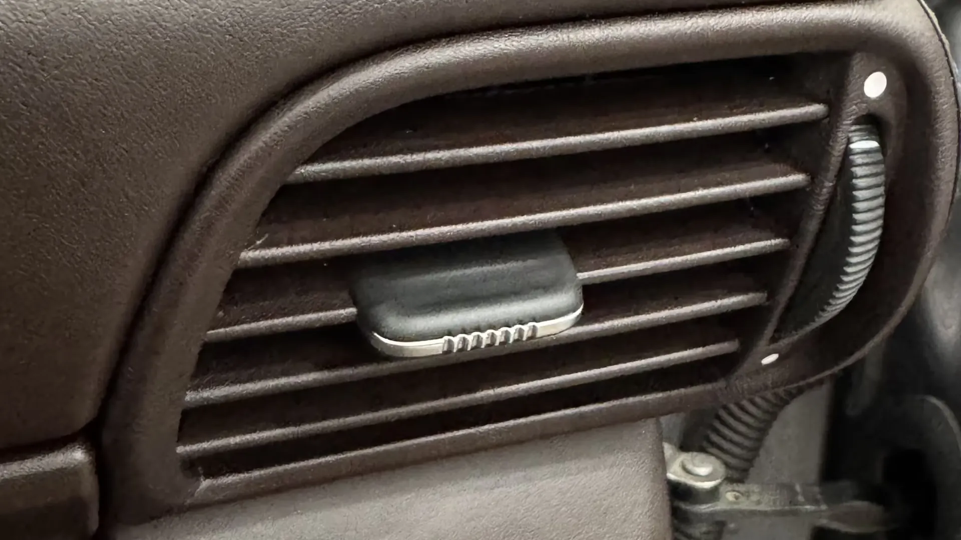 Porsche 911 — photo 17