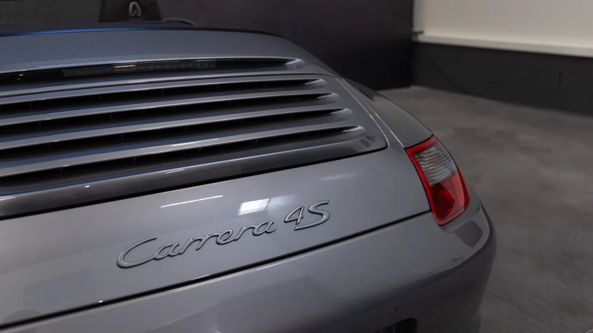 Porsche 911 — photo 9