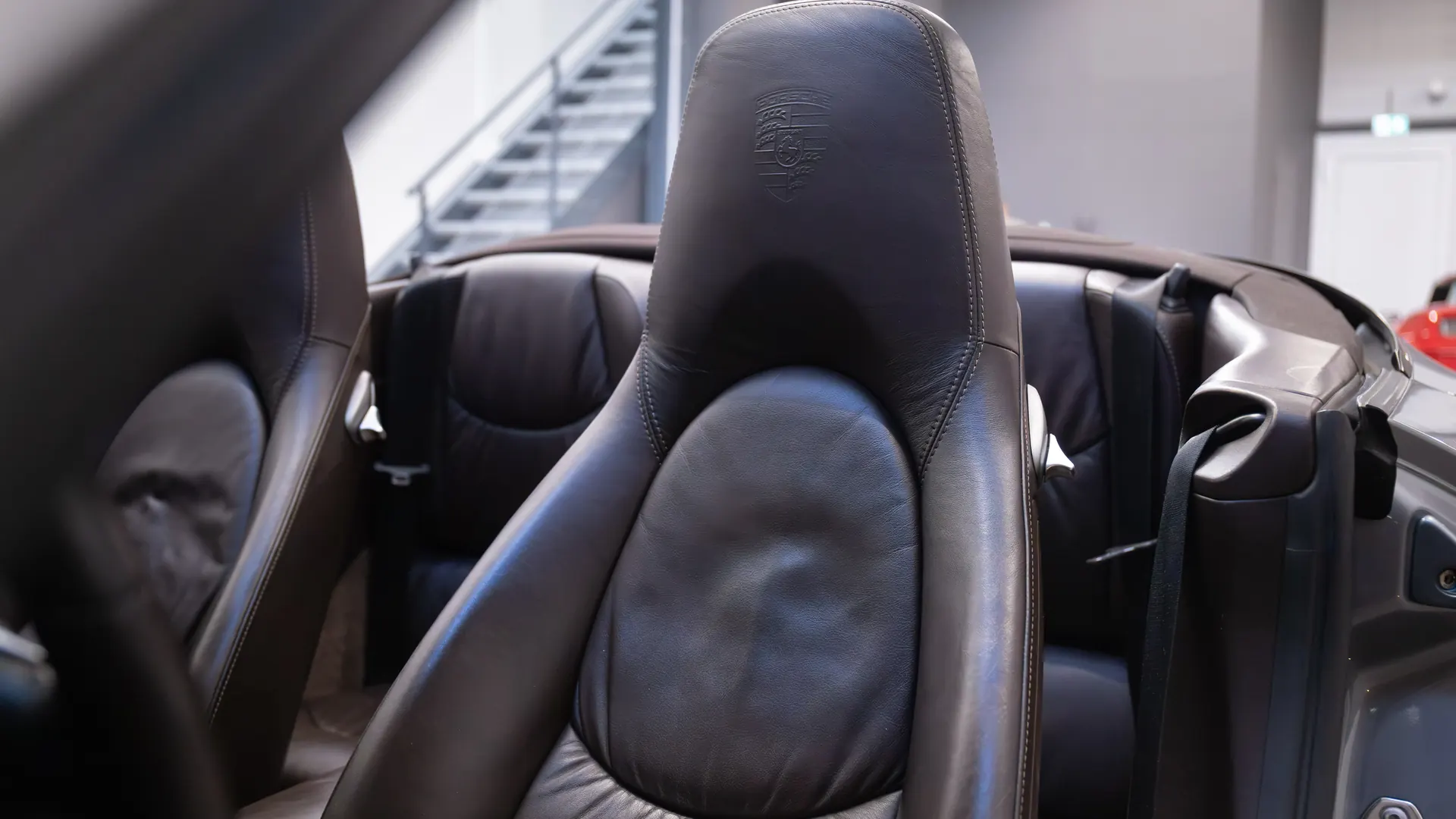 Porsche 911 — photo 22