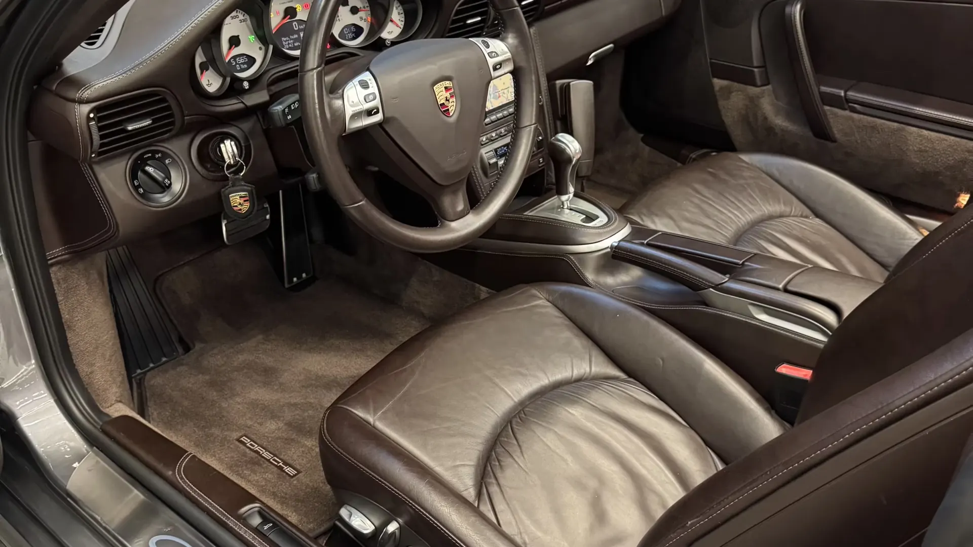 Porsche 911 — photo 8