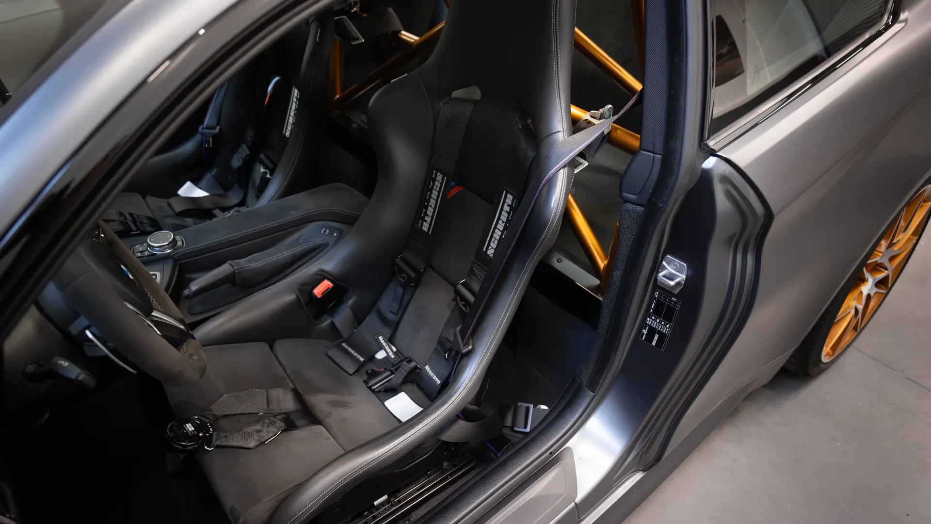 BMW M4 — photo 12