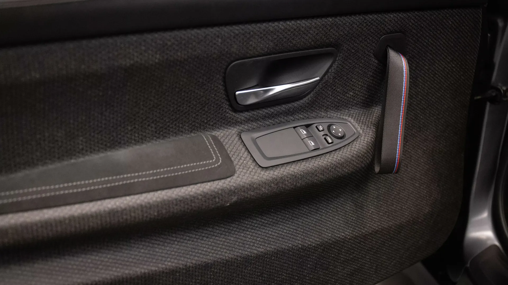 BMW M4 — photo 26