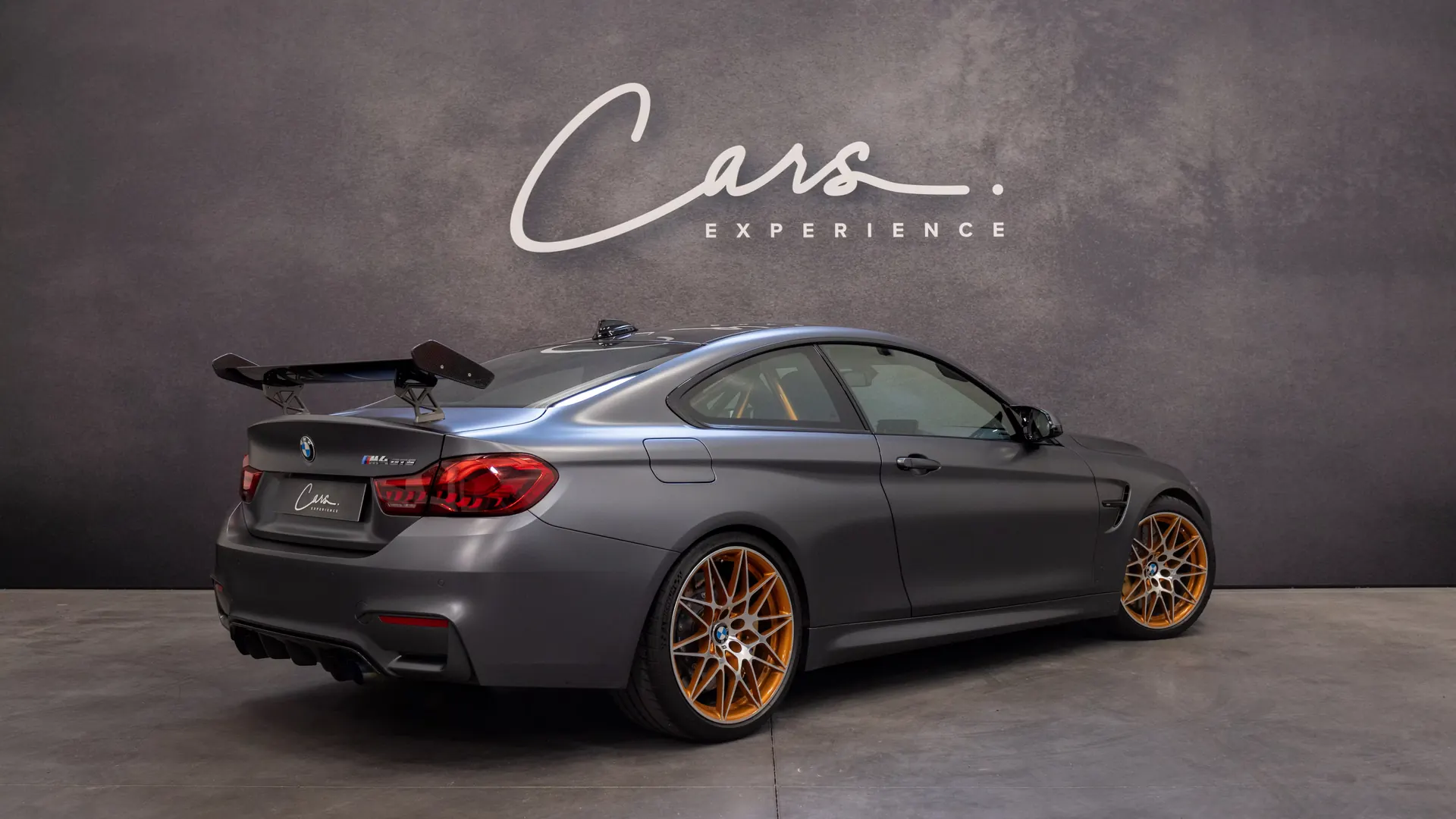 BMW M4 — photo 4