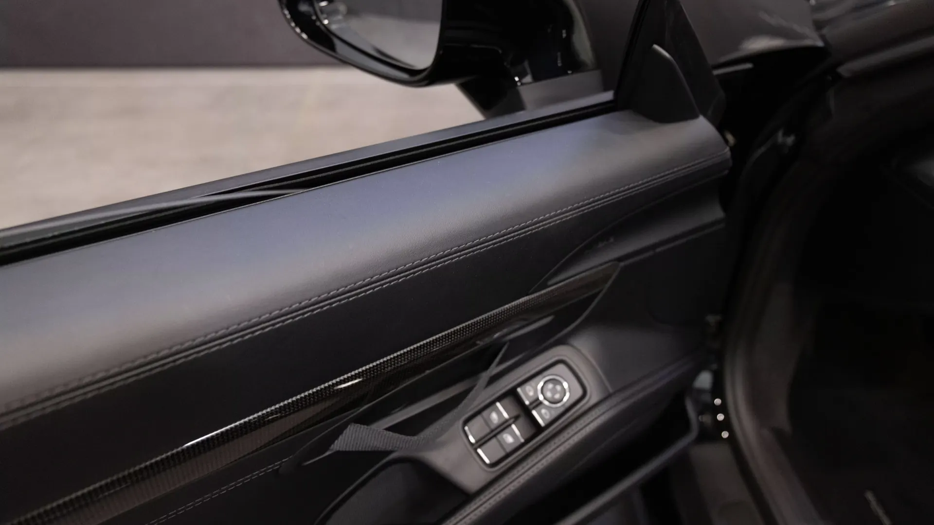 Porsche 911 — photo 21