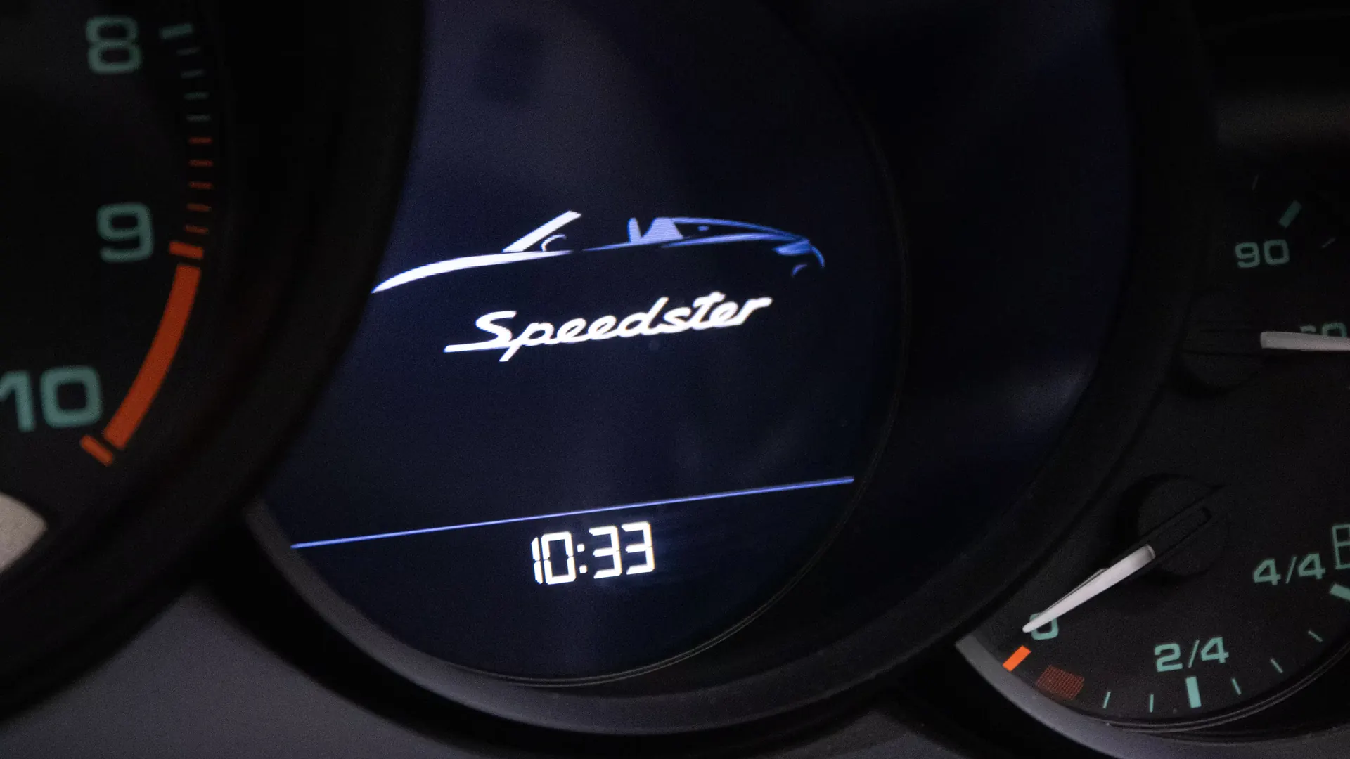 Porsche 911 — photo 23
