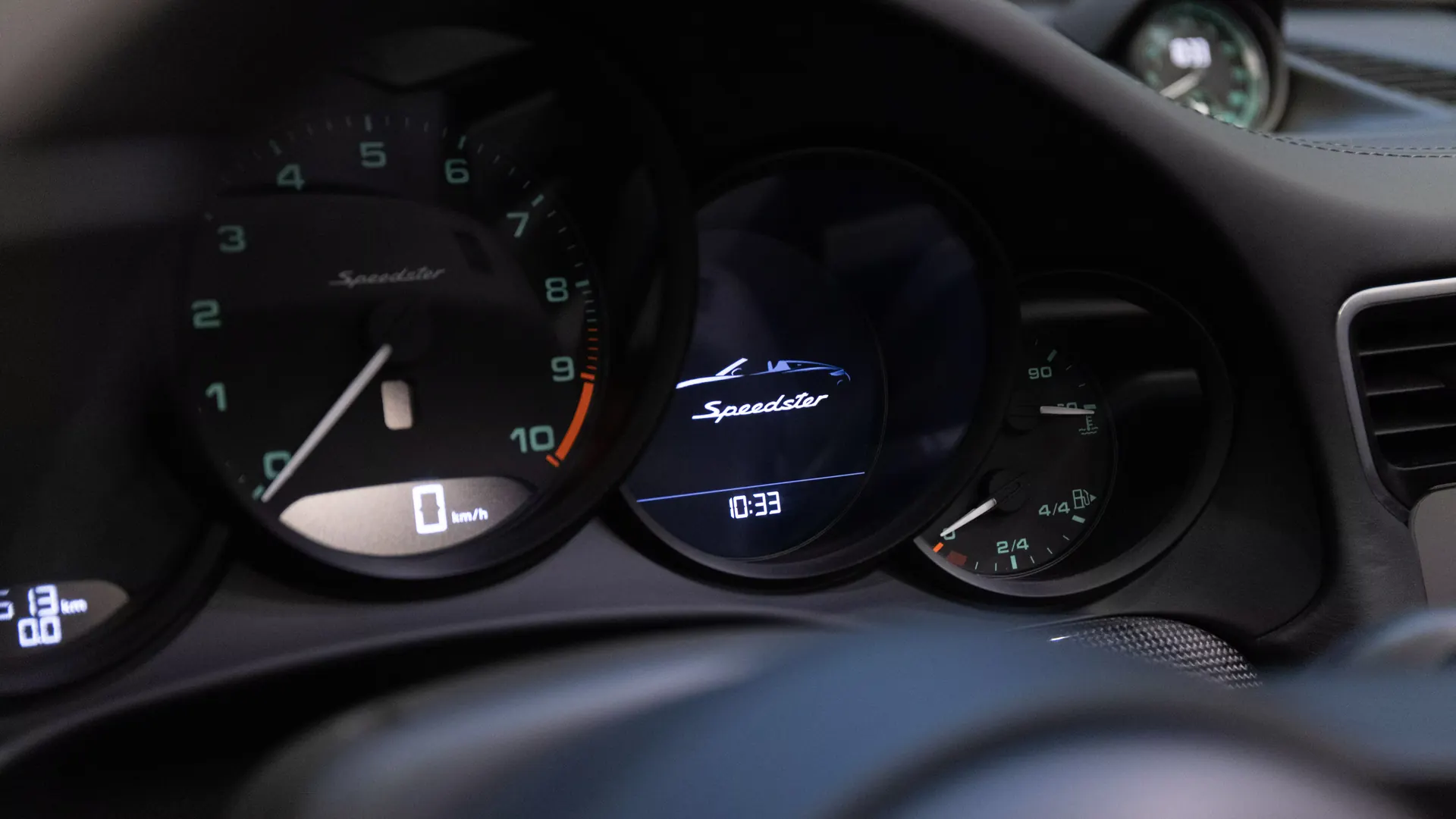 Porsche 911 — photo 19