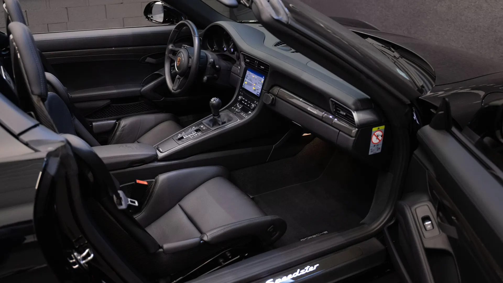 Porsche 911 — photo 14