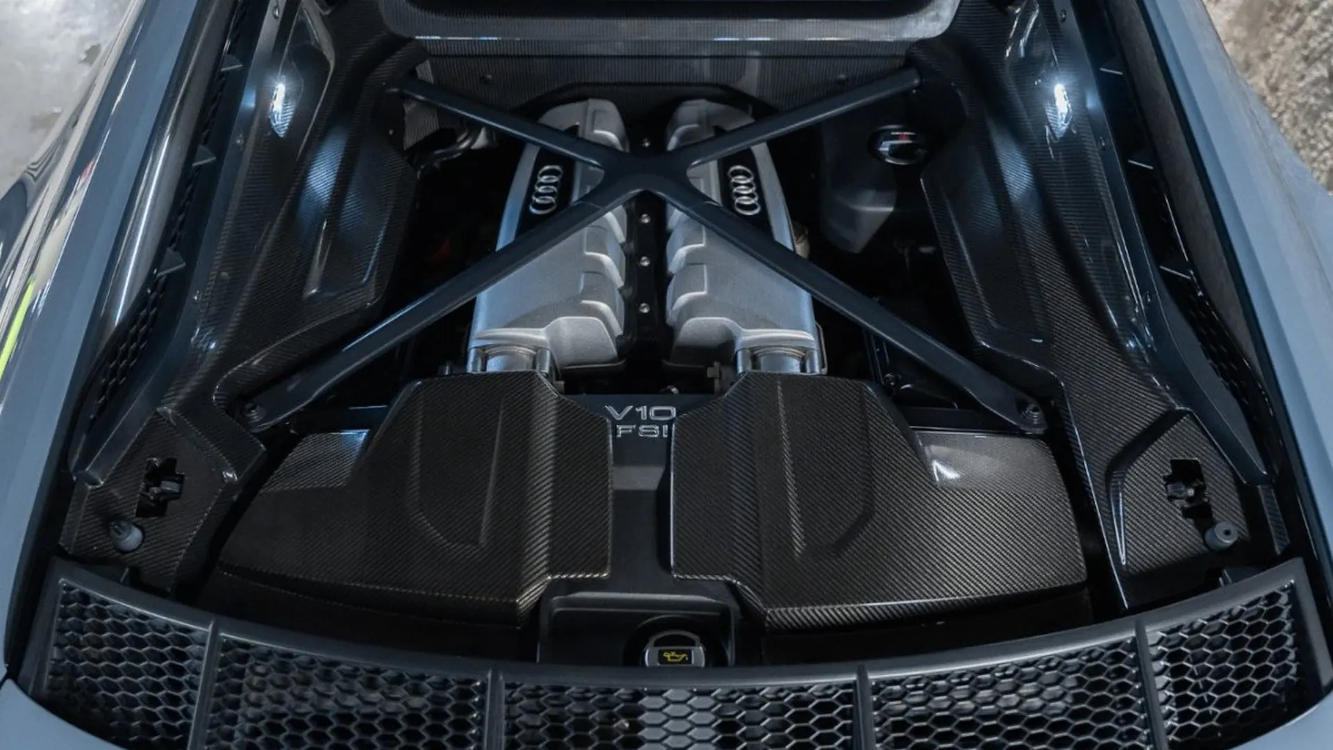 Audi R8 — photo 24