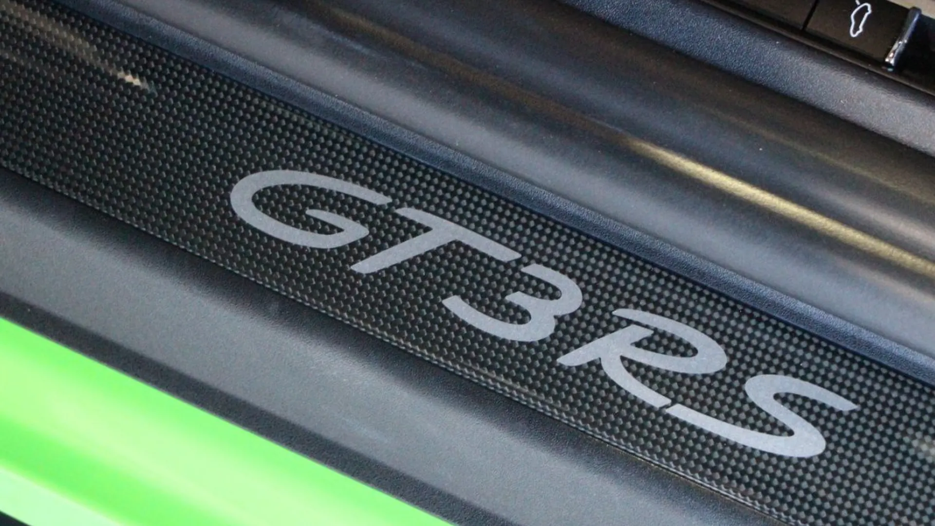 Porsche 911 — photo 14