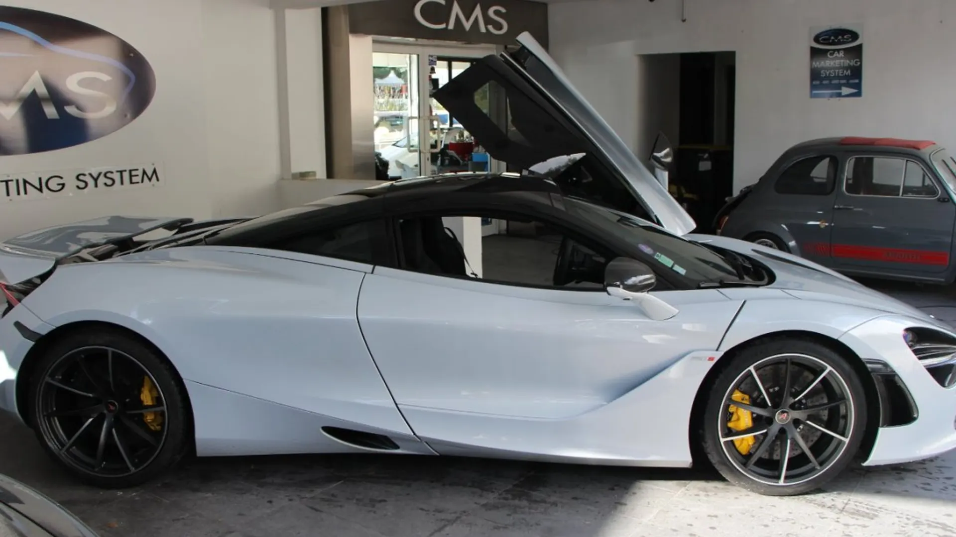 McLaren 720S — photo 5