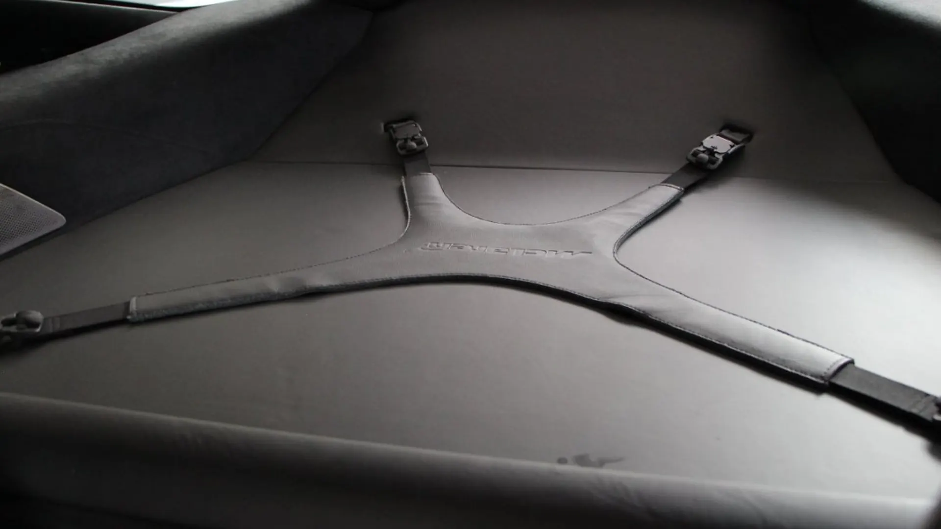 McLaren 720S — photo 45