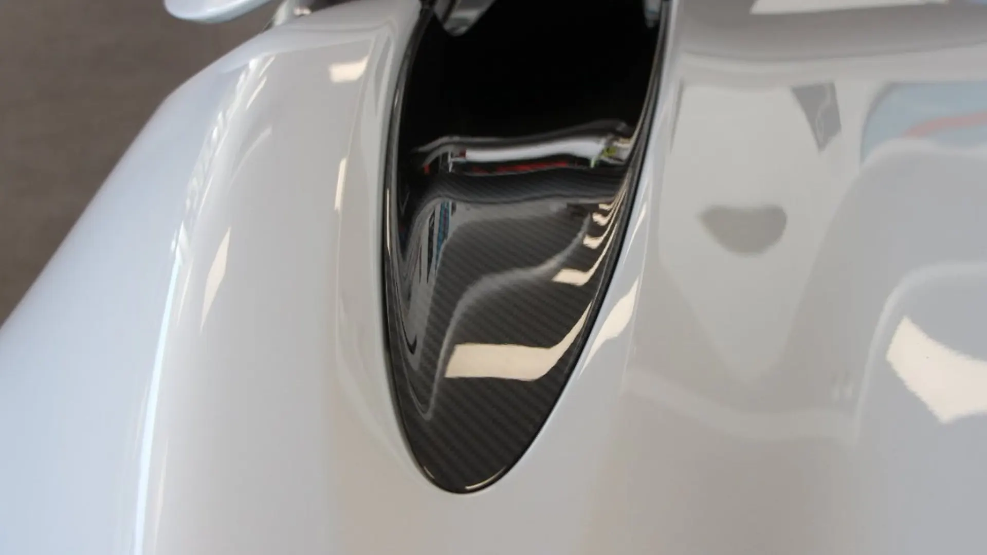 McLaren 720S — photo 11