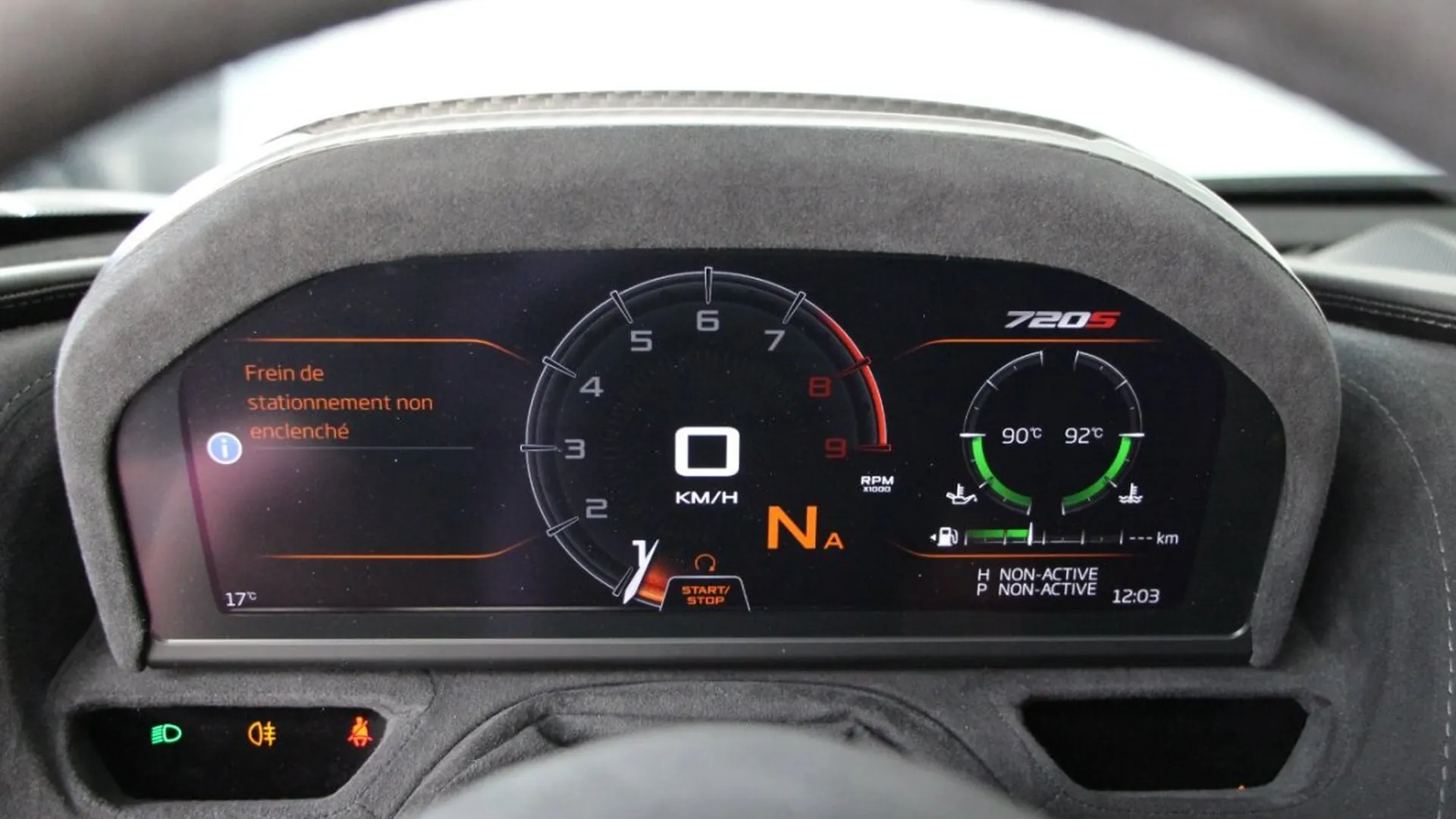McLaren 720S — photo 31