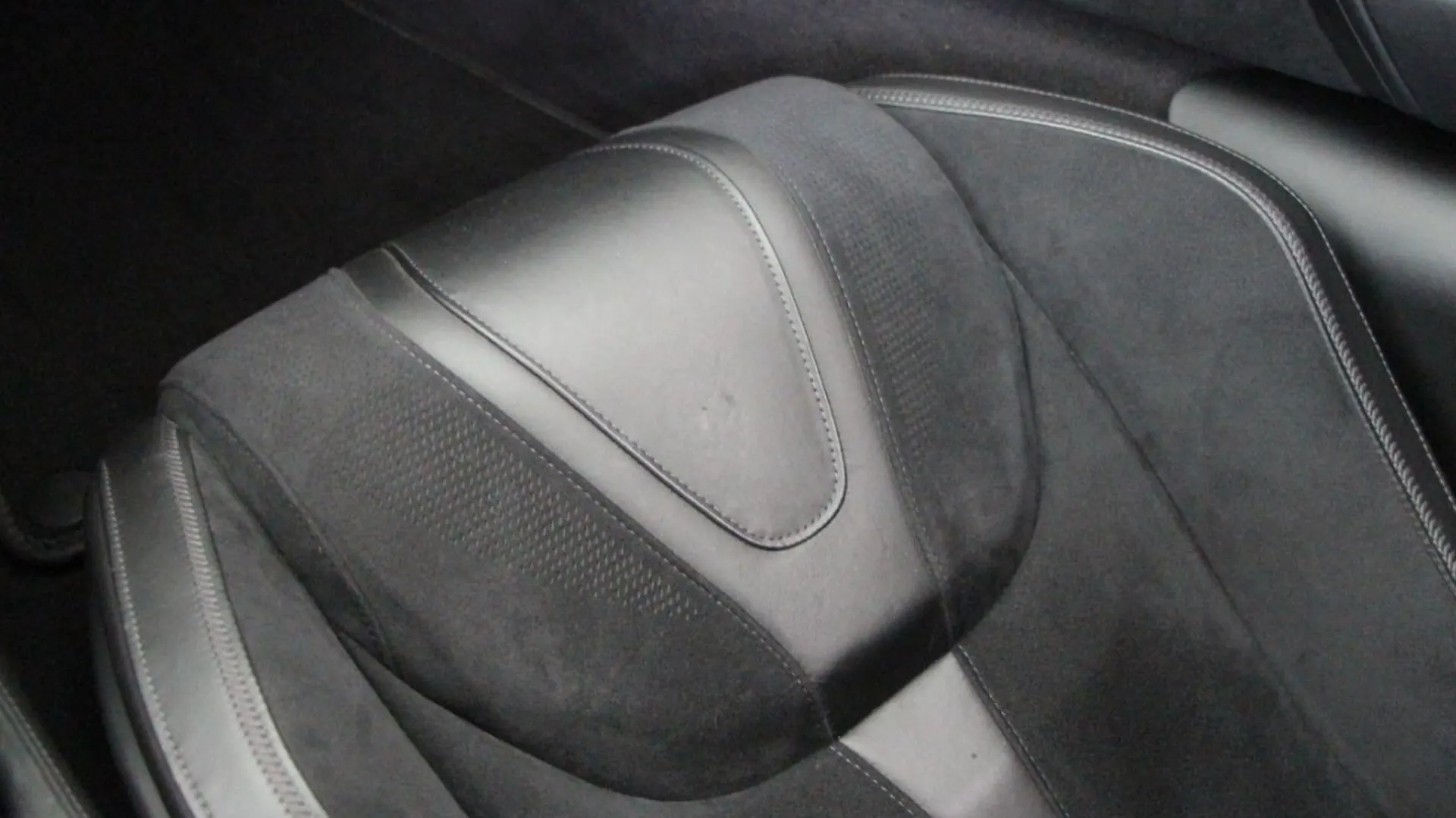 McLaren 720S — photo 41