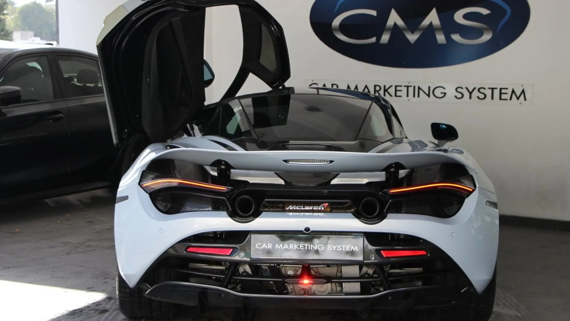 McLaren 720S — photo 4