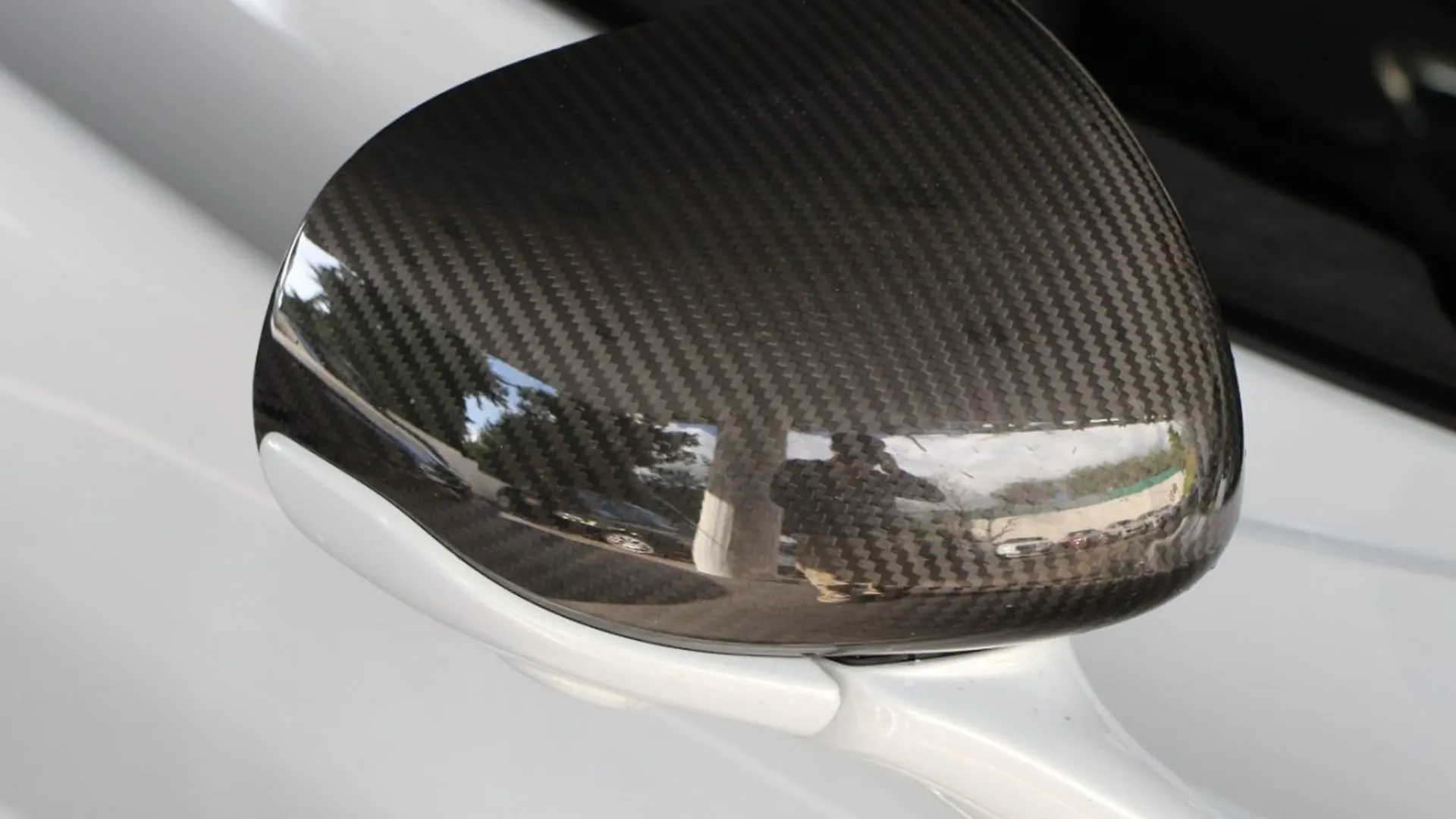 McLaren 720S — photo 14