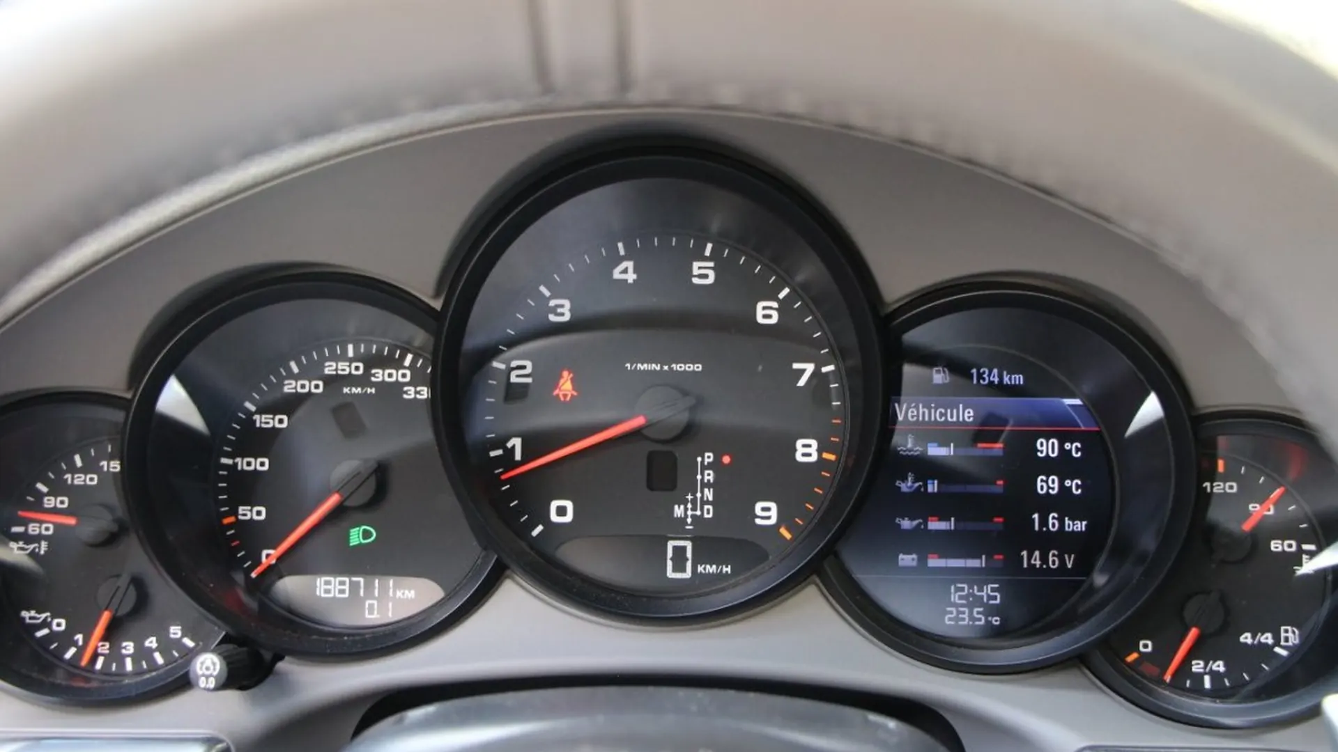 Porsche 911 — photo 14