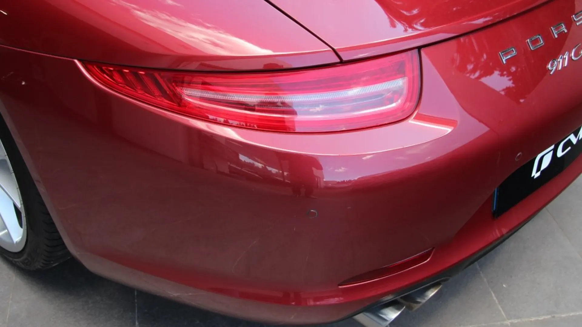 Porsche 911 — photo 19