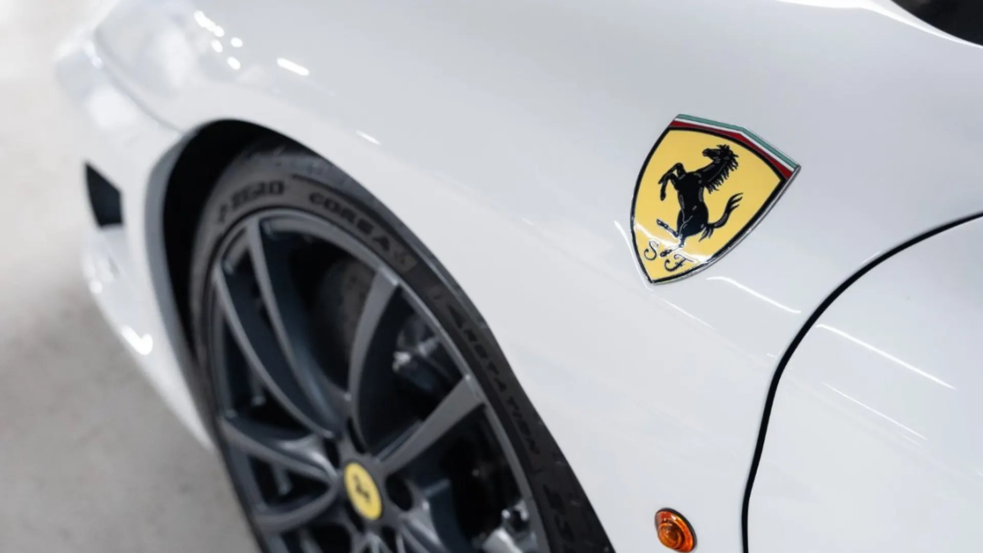 Ferrari F430 — photo 14