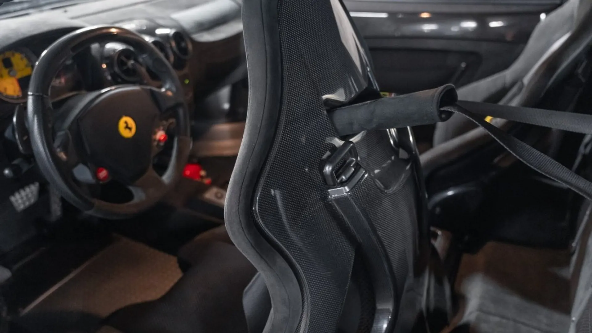 Ferrari F430 — photo 38