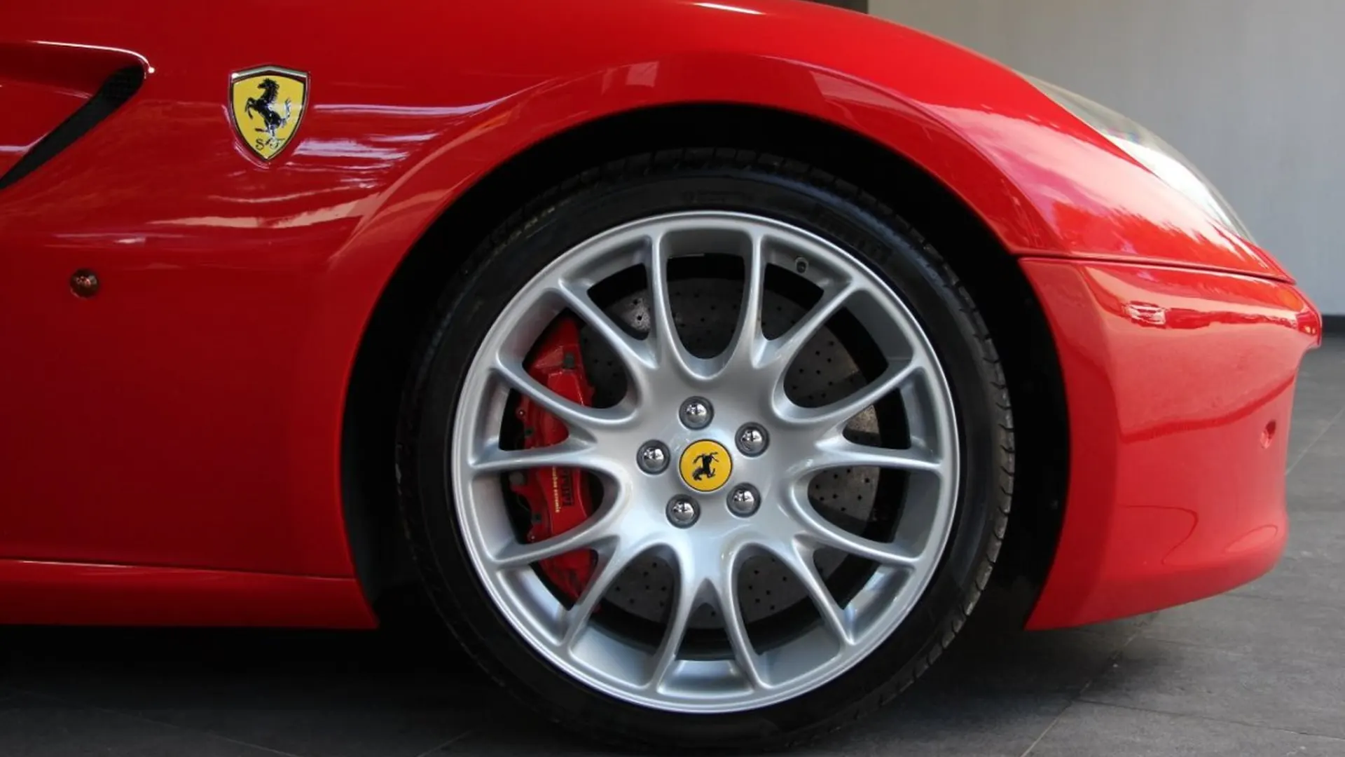 Ferrari 599 — photo 20