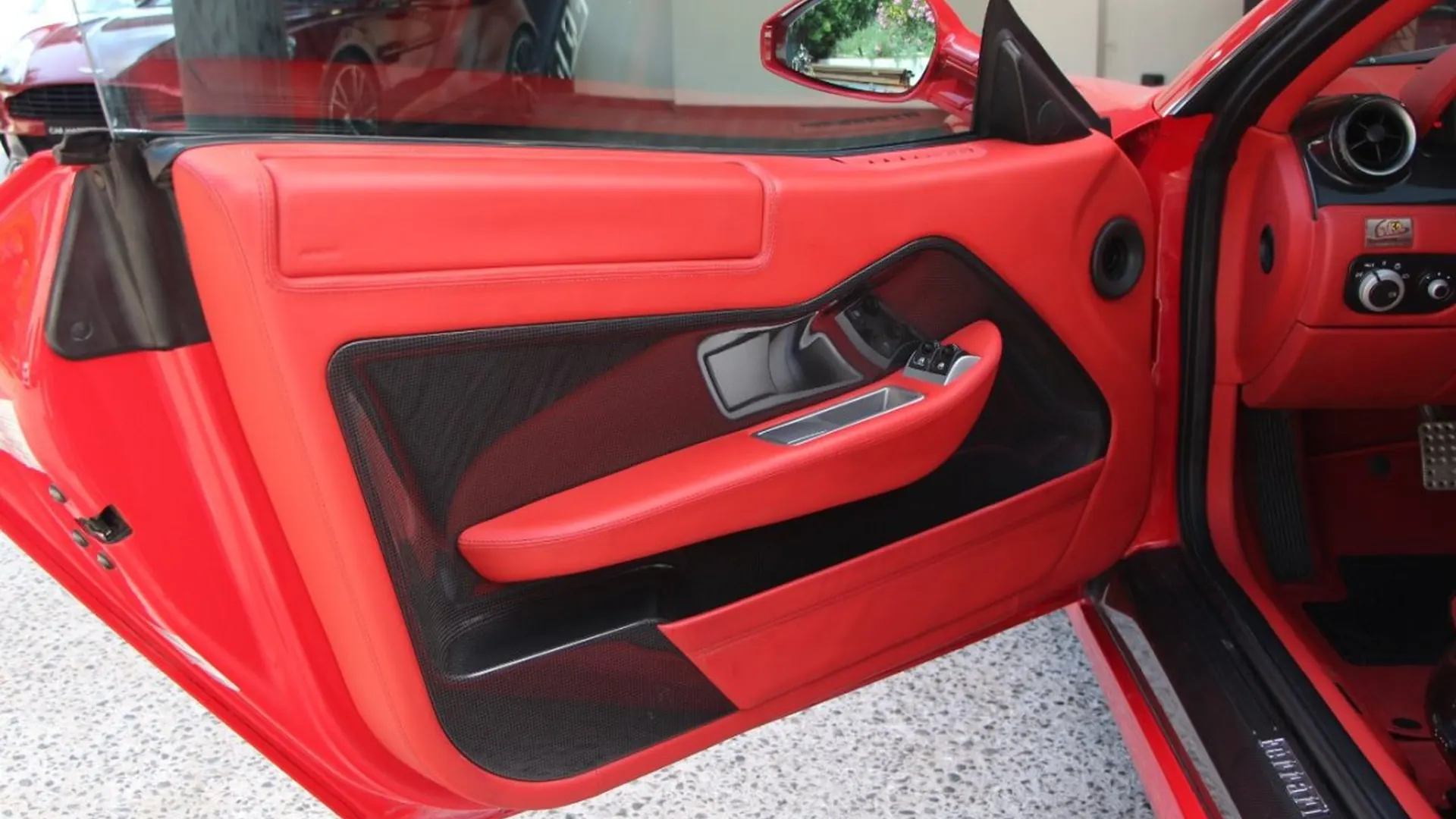 Ferrari 599 — photo 7