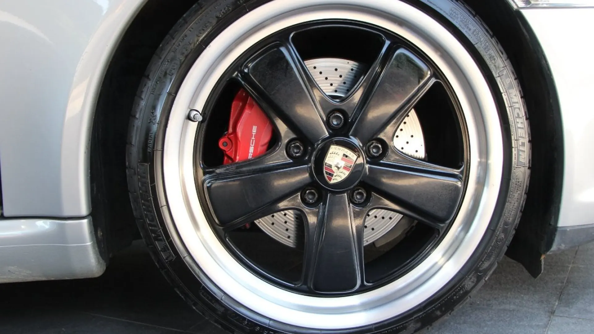 Porsche 911 — photo 5