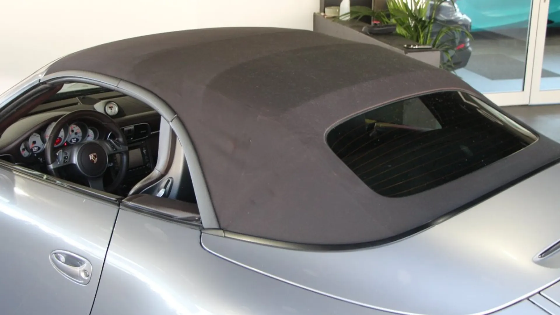 Porsche 911 — photo 29