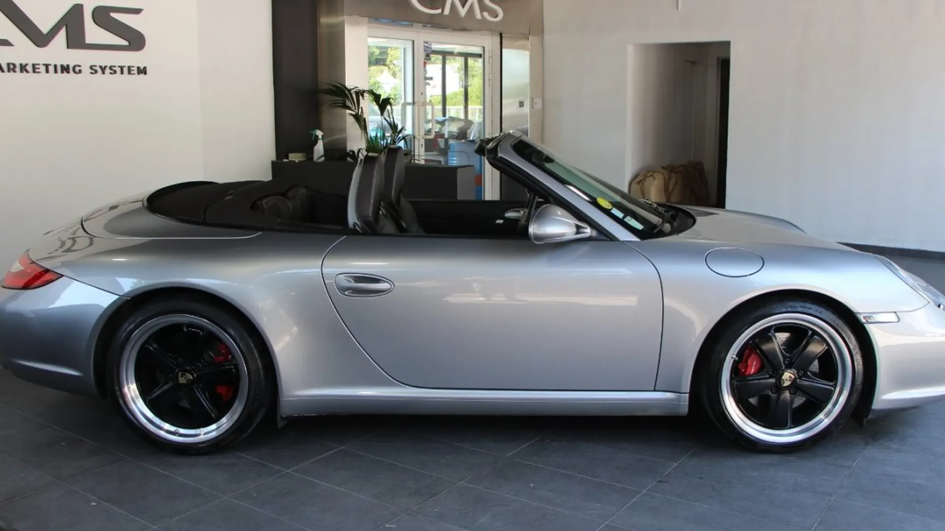 Porsche 911 — photo 4