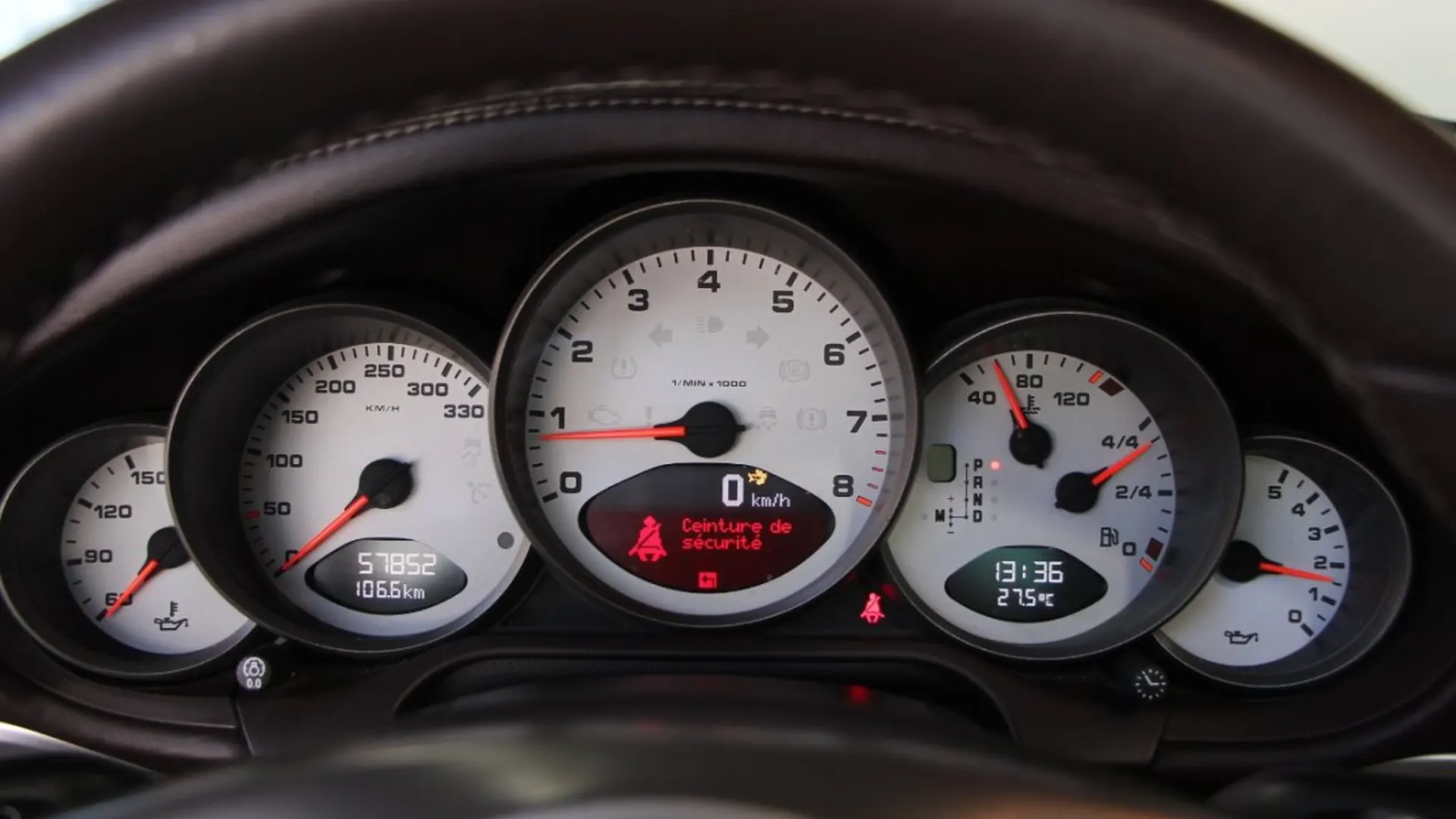 Porsche 911 — photo 16