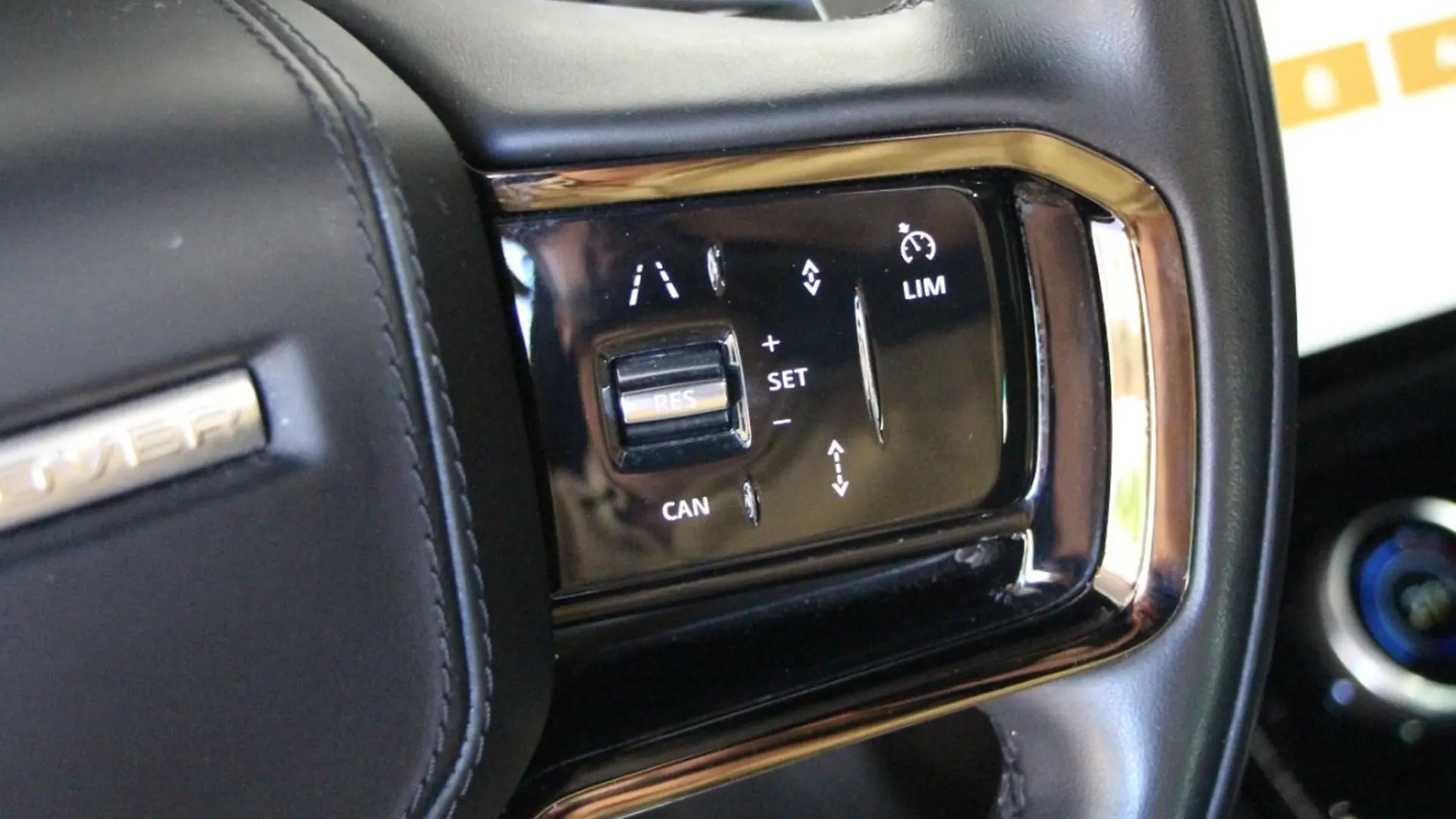 Land Rover Range — photo 16