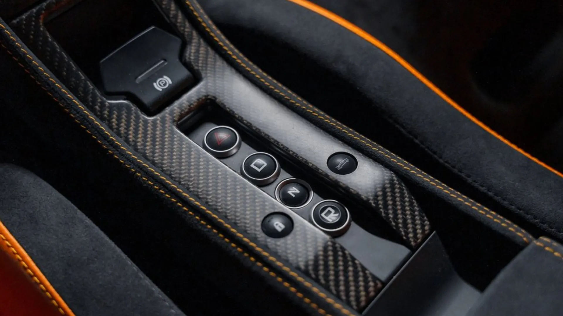 McLaren 675LT — photo 46