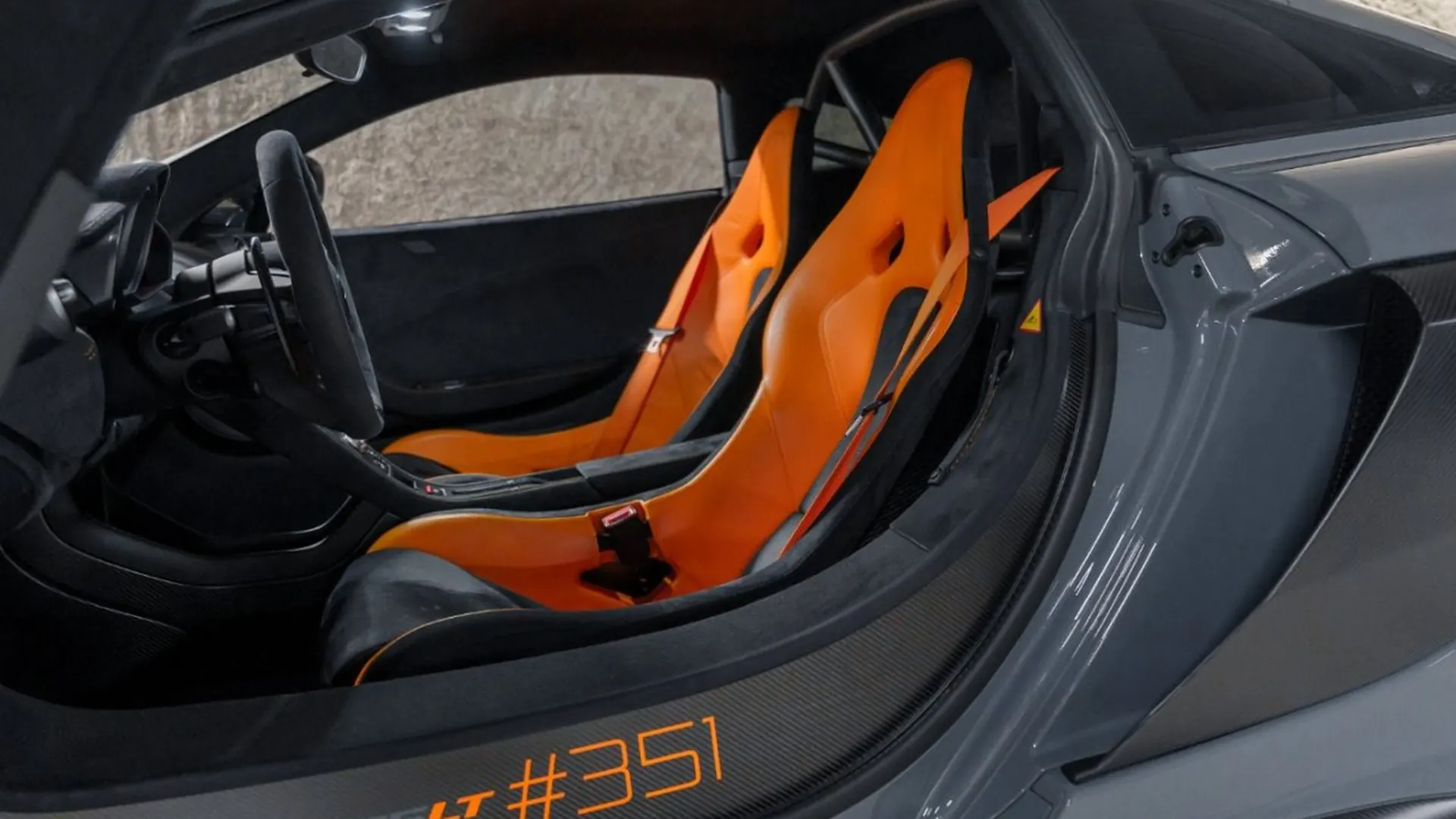McLaren 675LT — photo 32