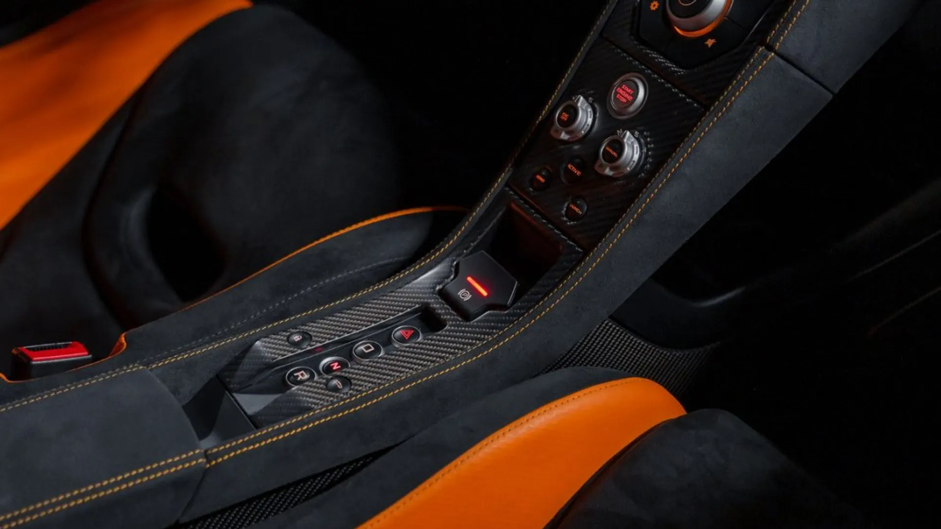 McLaren 675LT — photo 44