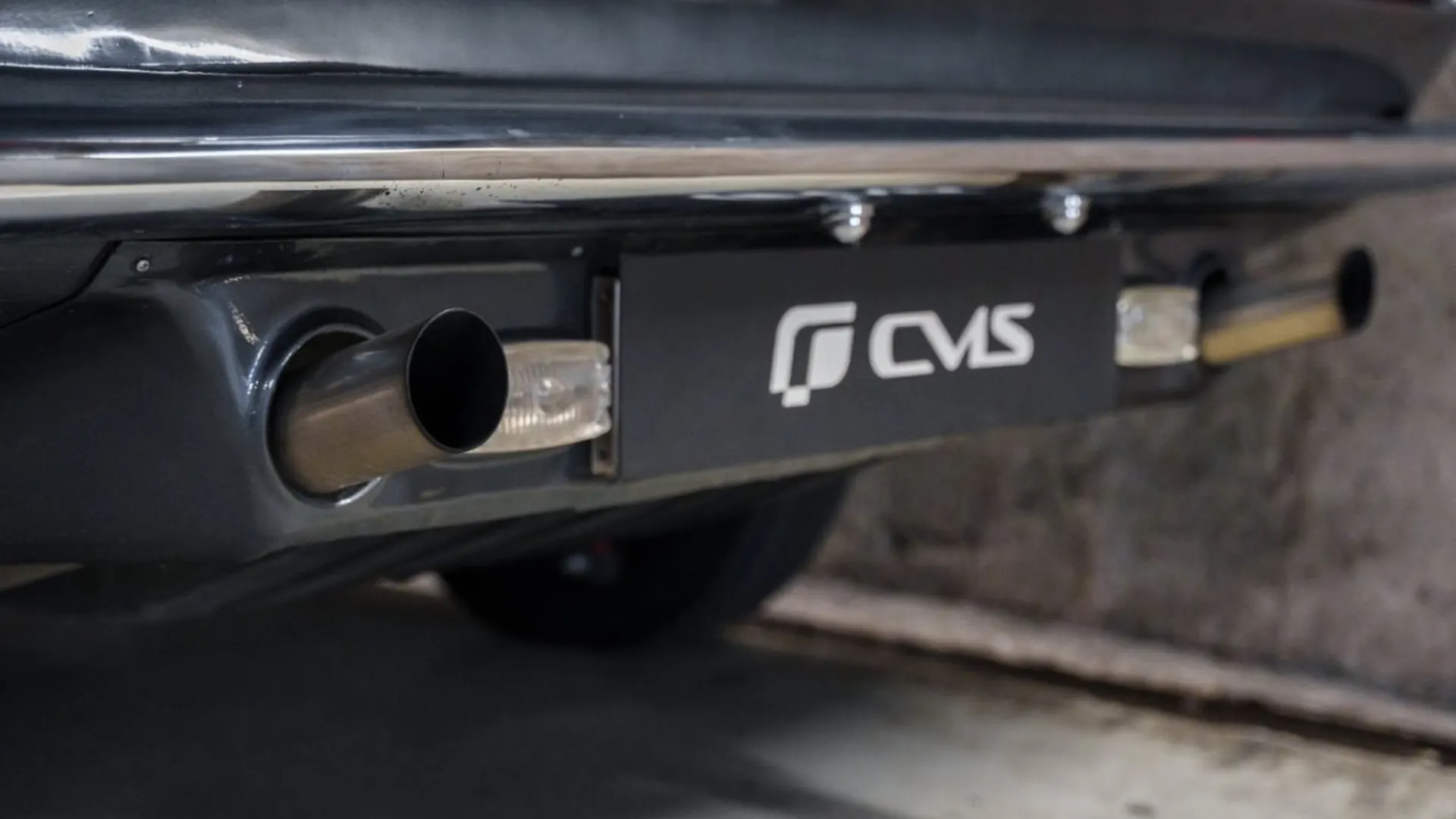 Aston Martin DBS — photo 20