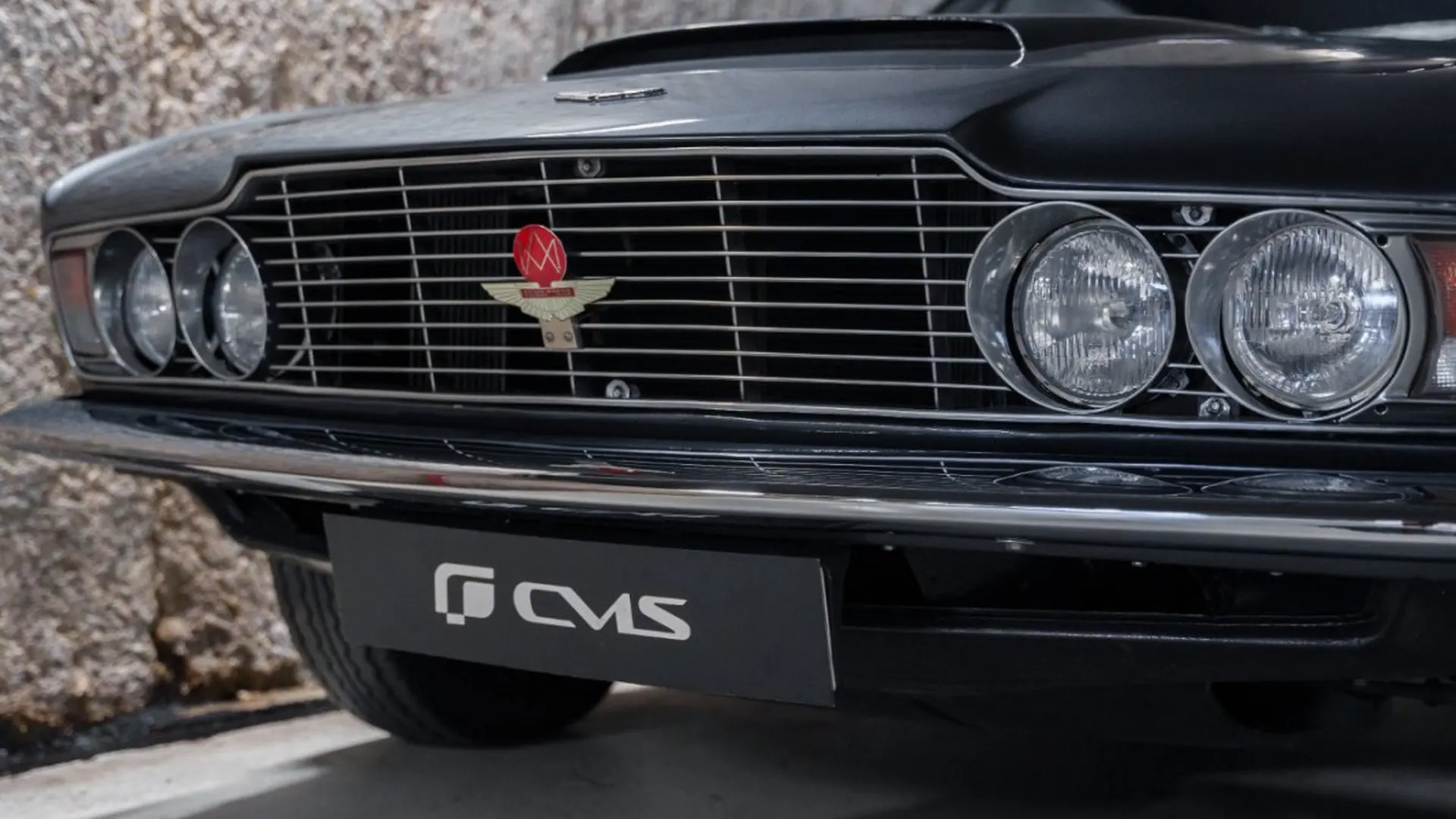 Aston Martin DBS — photo 6