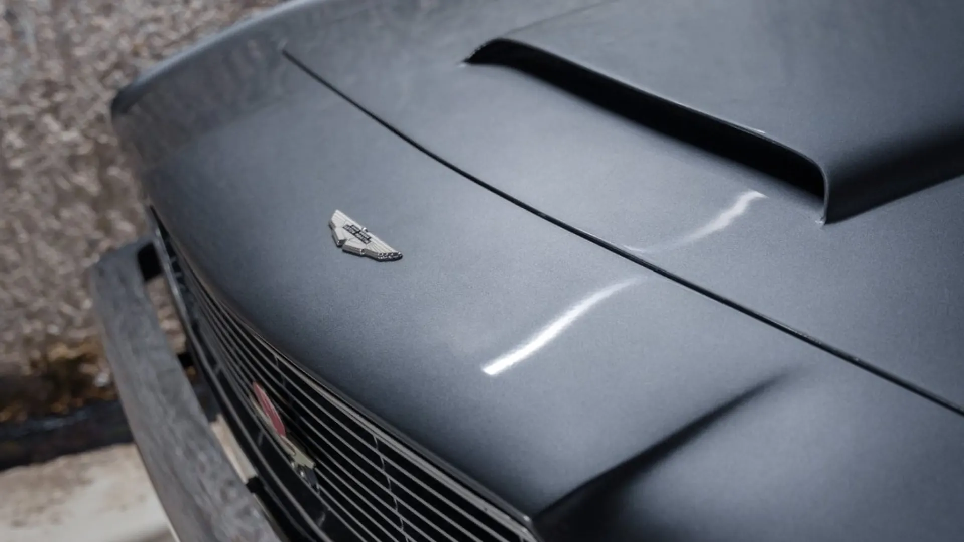 Aston Martin DBS — photo 5