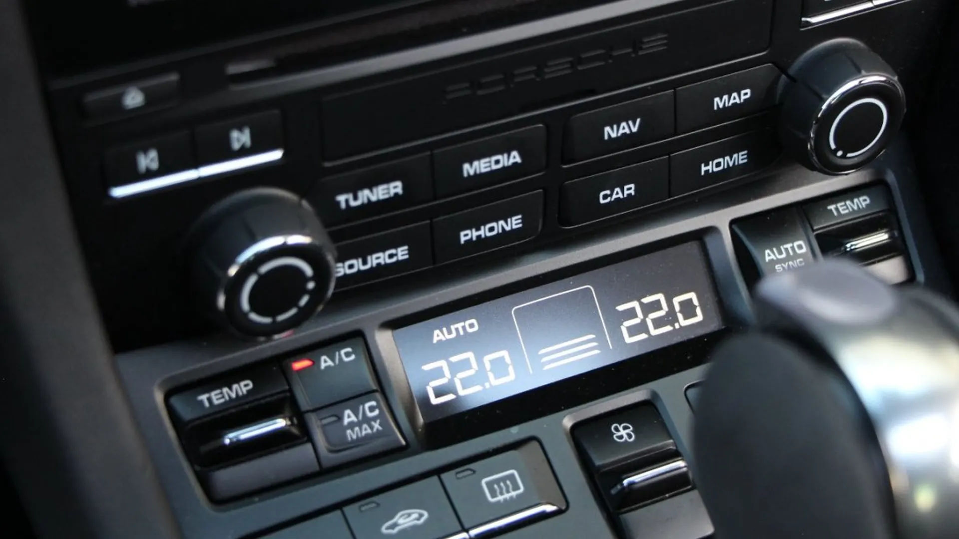 Porsche 911 — photo 30