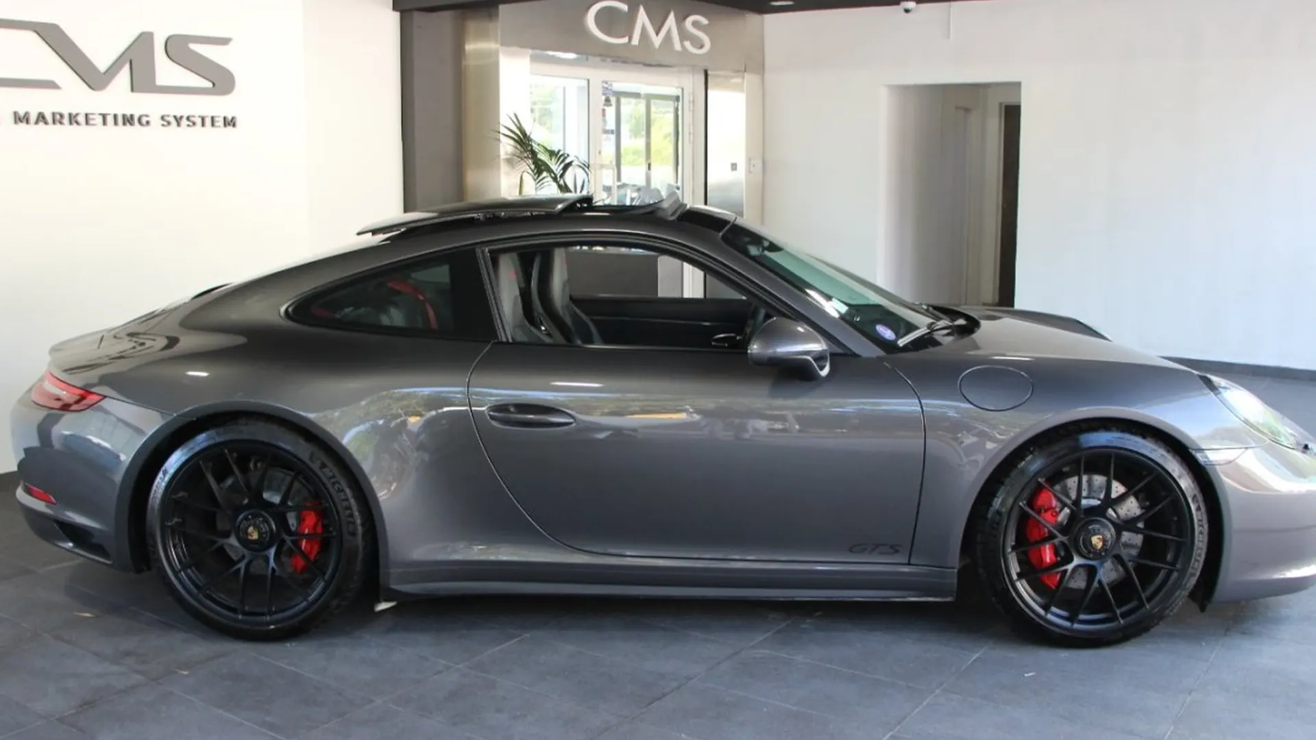 Porsche 911 — photo 3
