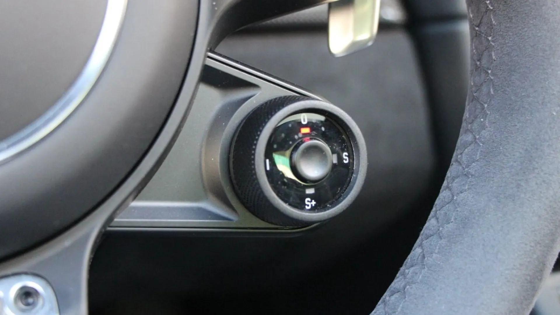 Porsche 911 — photo 27